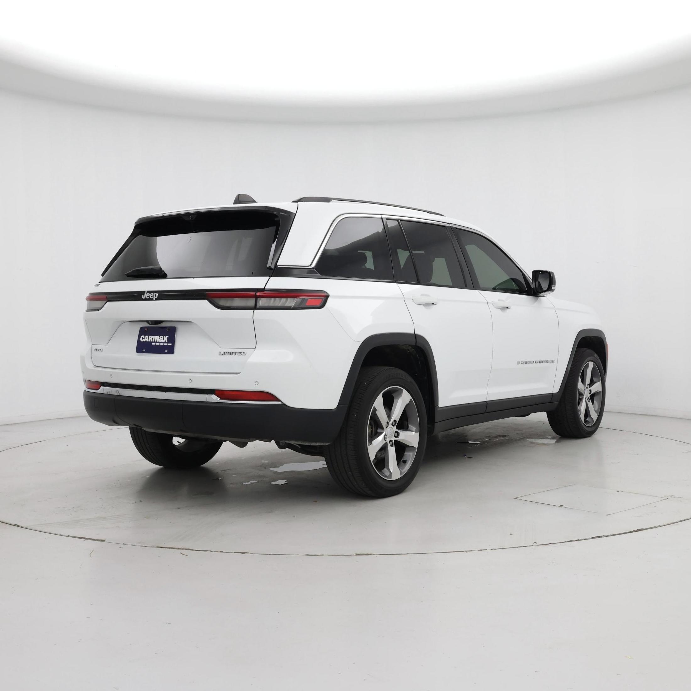 Thumbnail: 2022 Jeep Grand Cherokee - 8