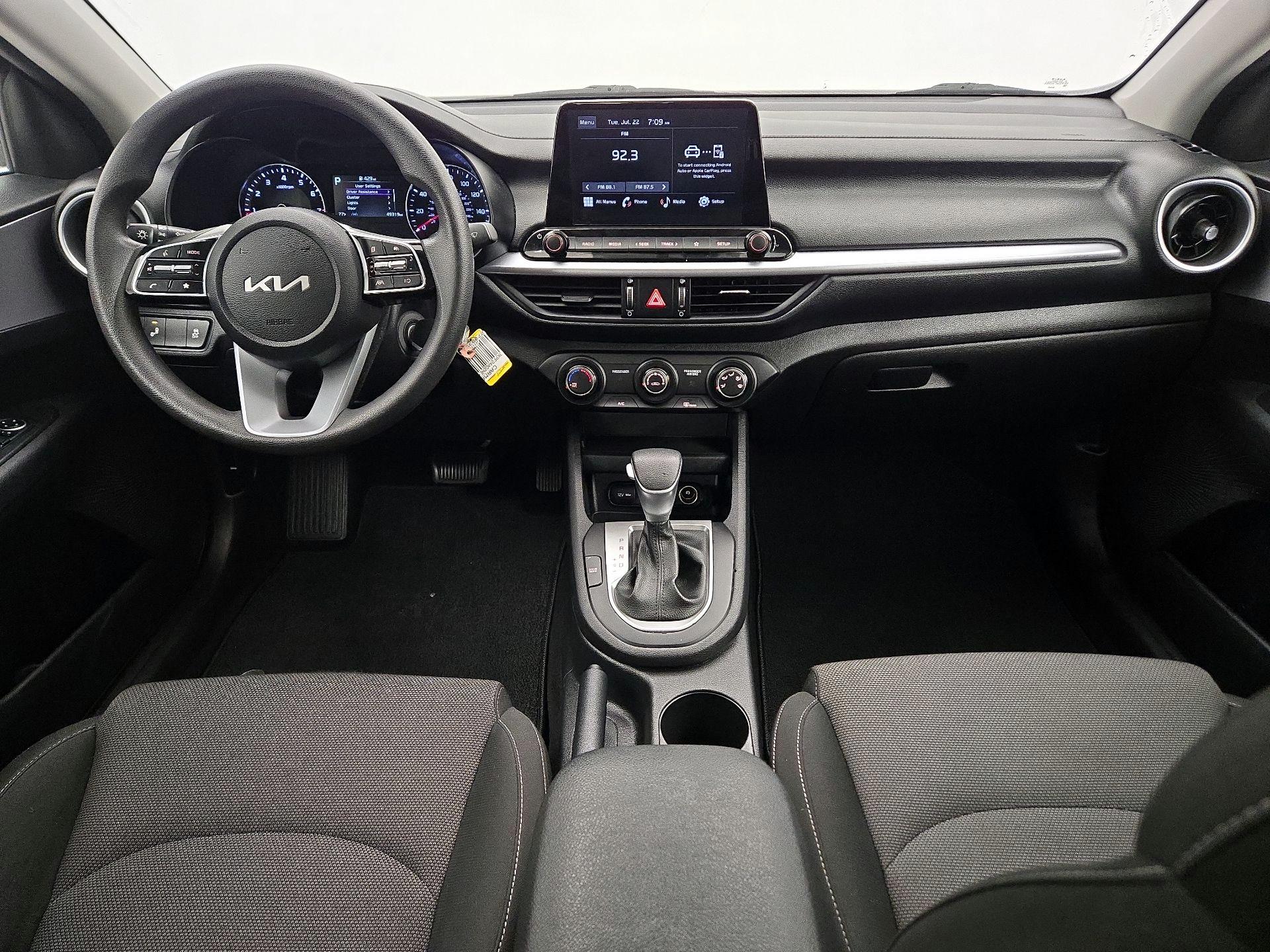 Thumbnail: 2022 Kia Forte - 9