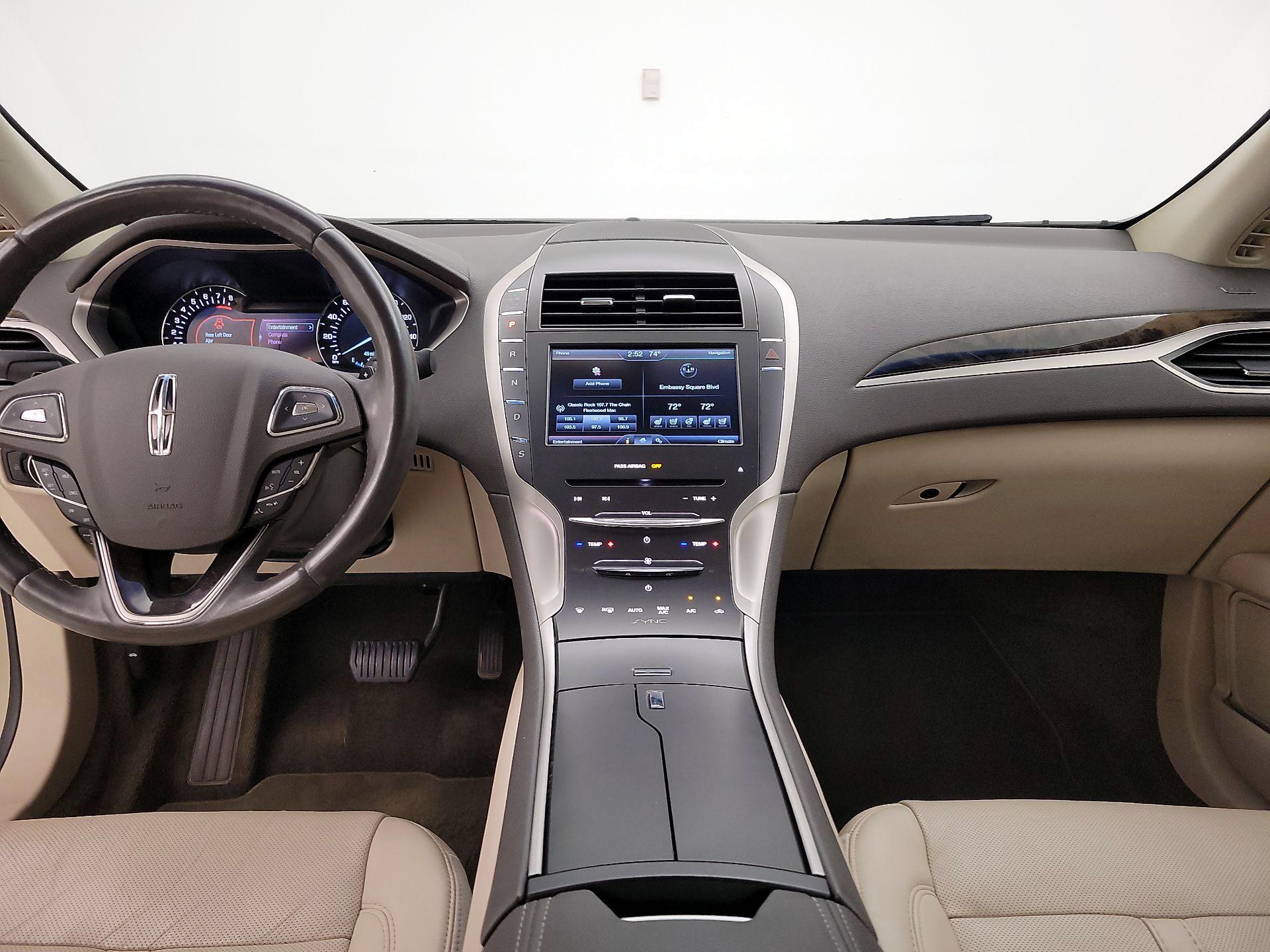 Thumbnail: 2016 Lincoln MKZ - 9