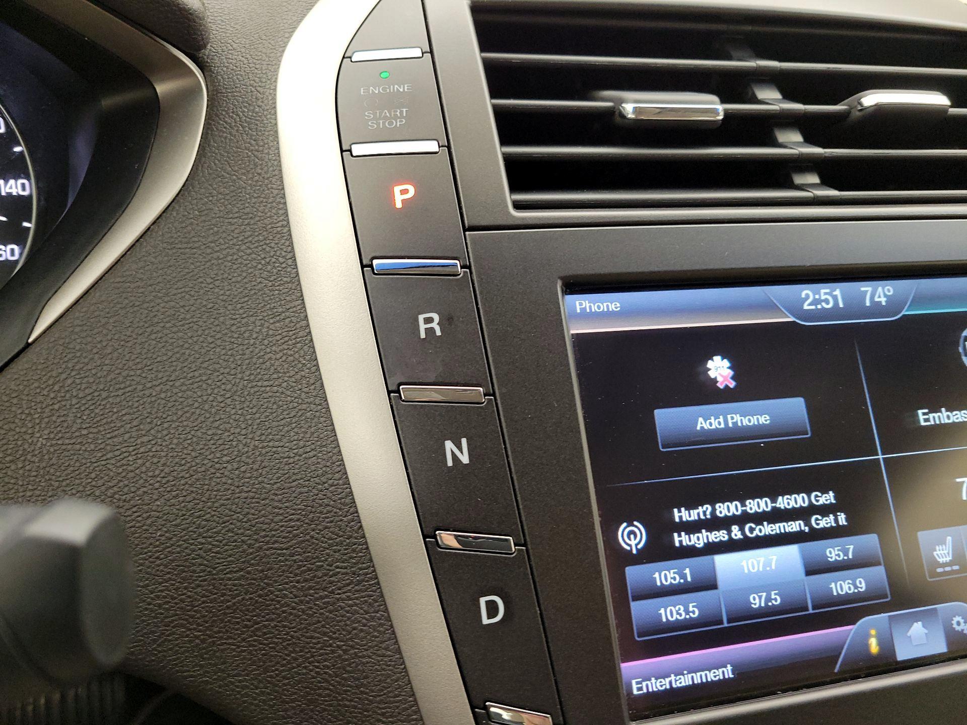 Thumbnail: 2016 Lincoln MKZ - 17