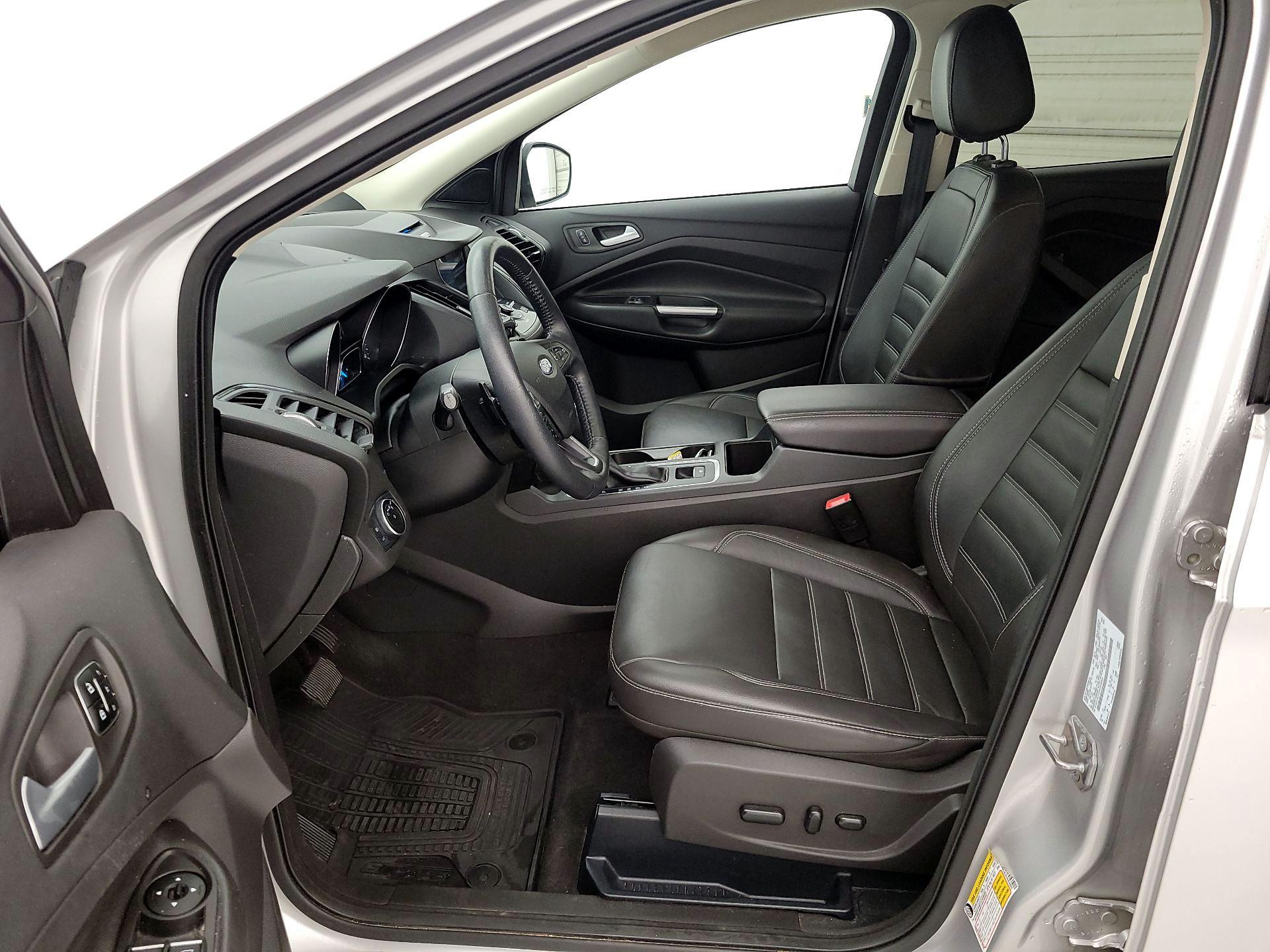 Thumbnail: 2017 Ford Escape - 11
