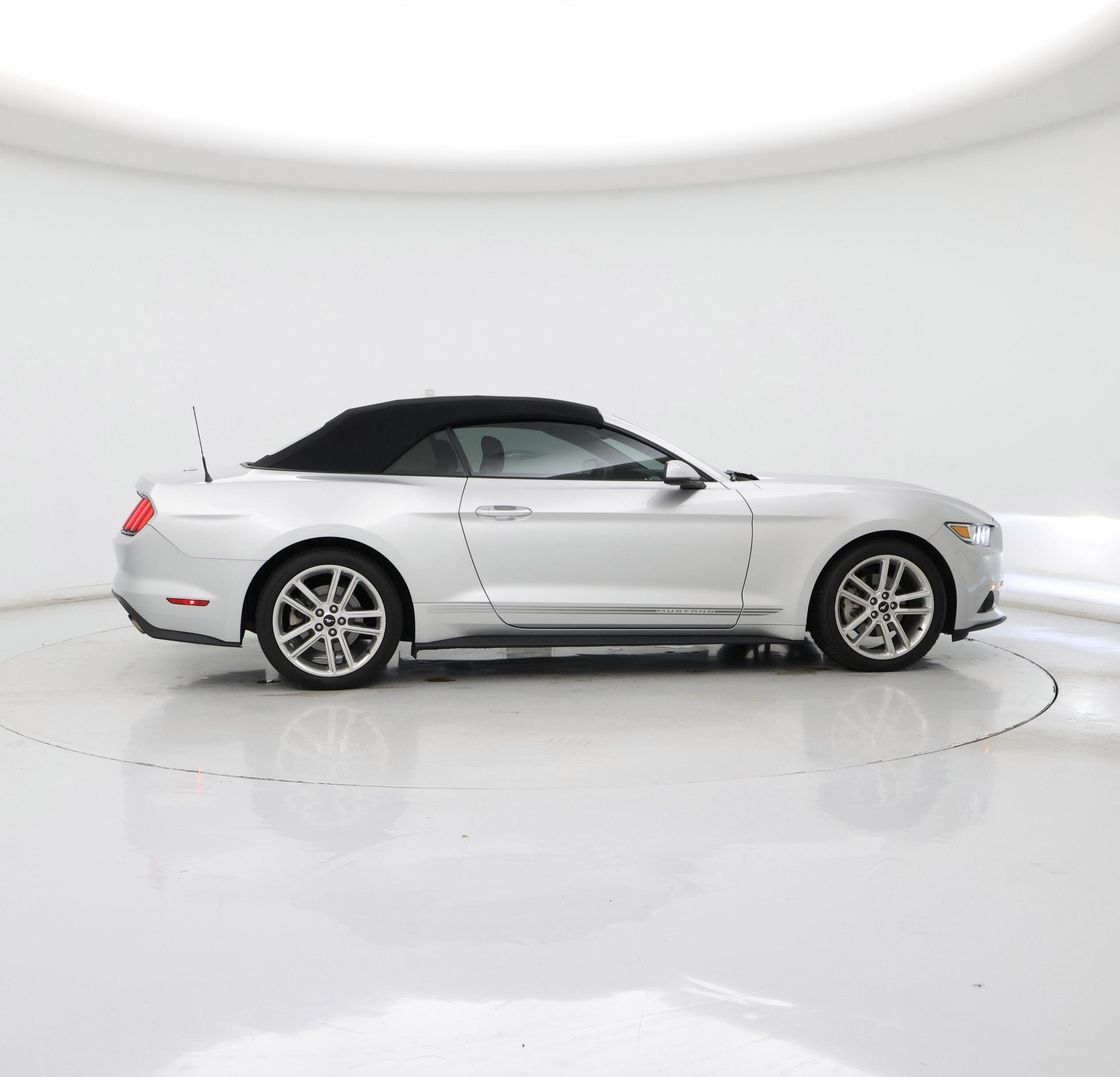 Thumbnail: 2016 Ford Mustang - 7