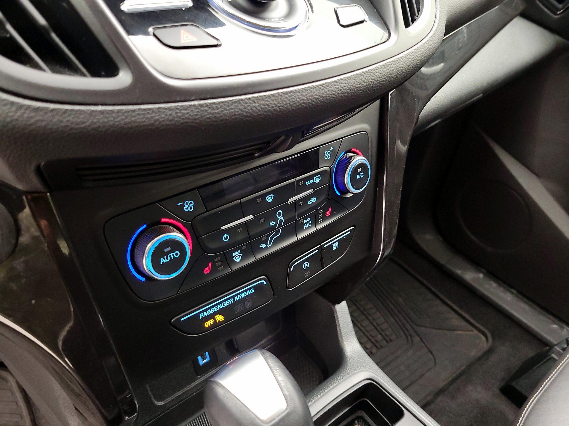 Thumbnail: 2017 Ford Escape - 14