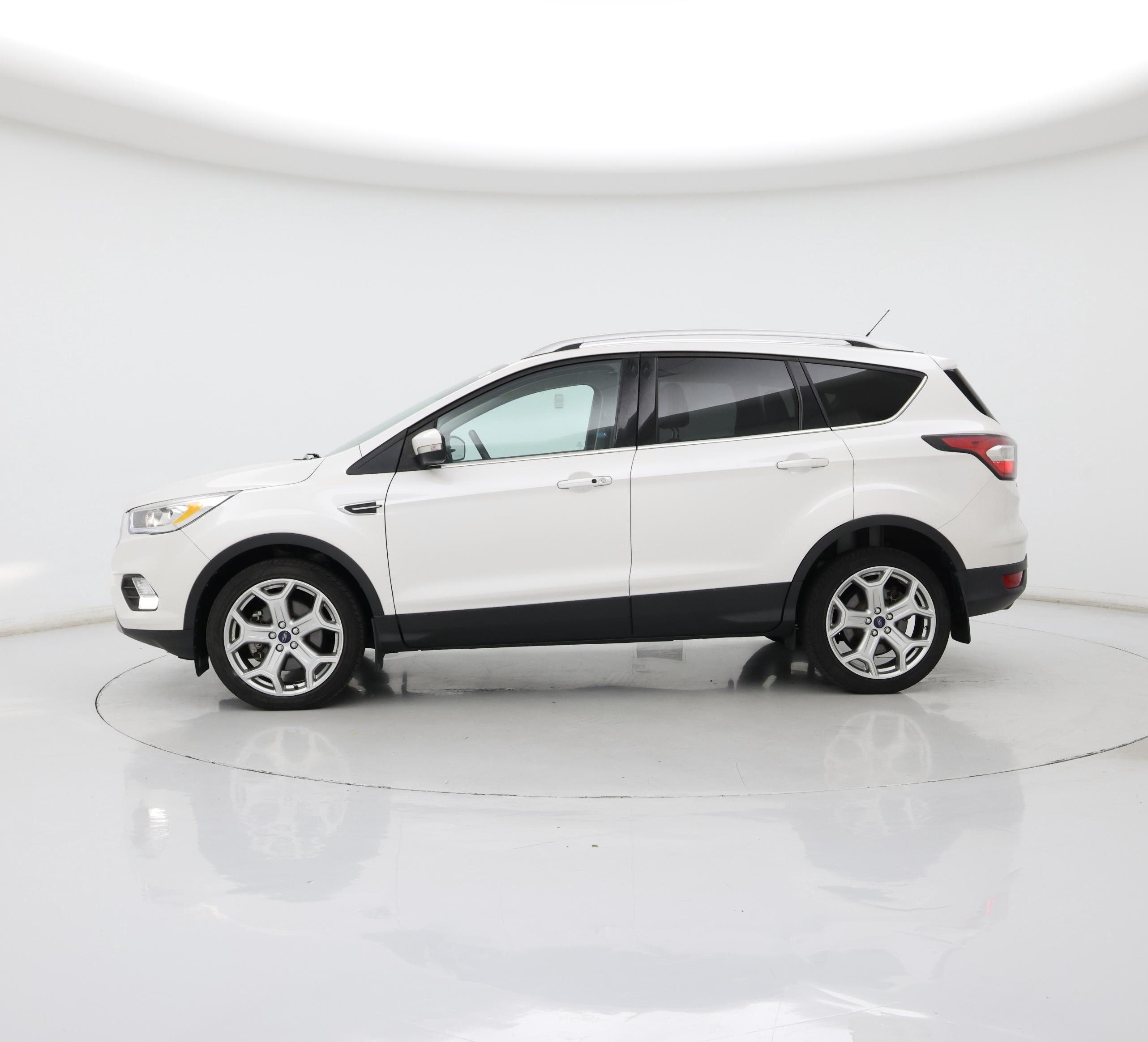 Thumbnail: 2017 Ford Escape - 3