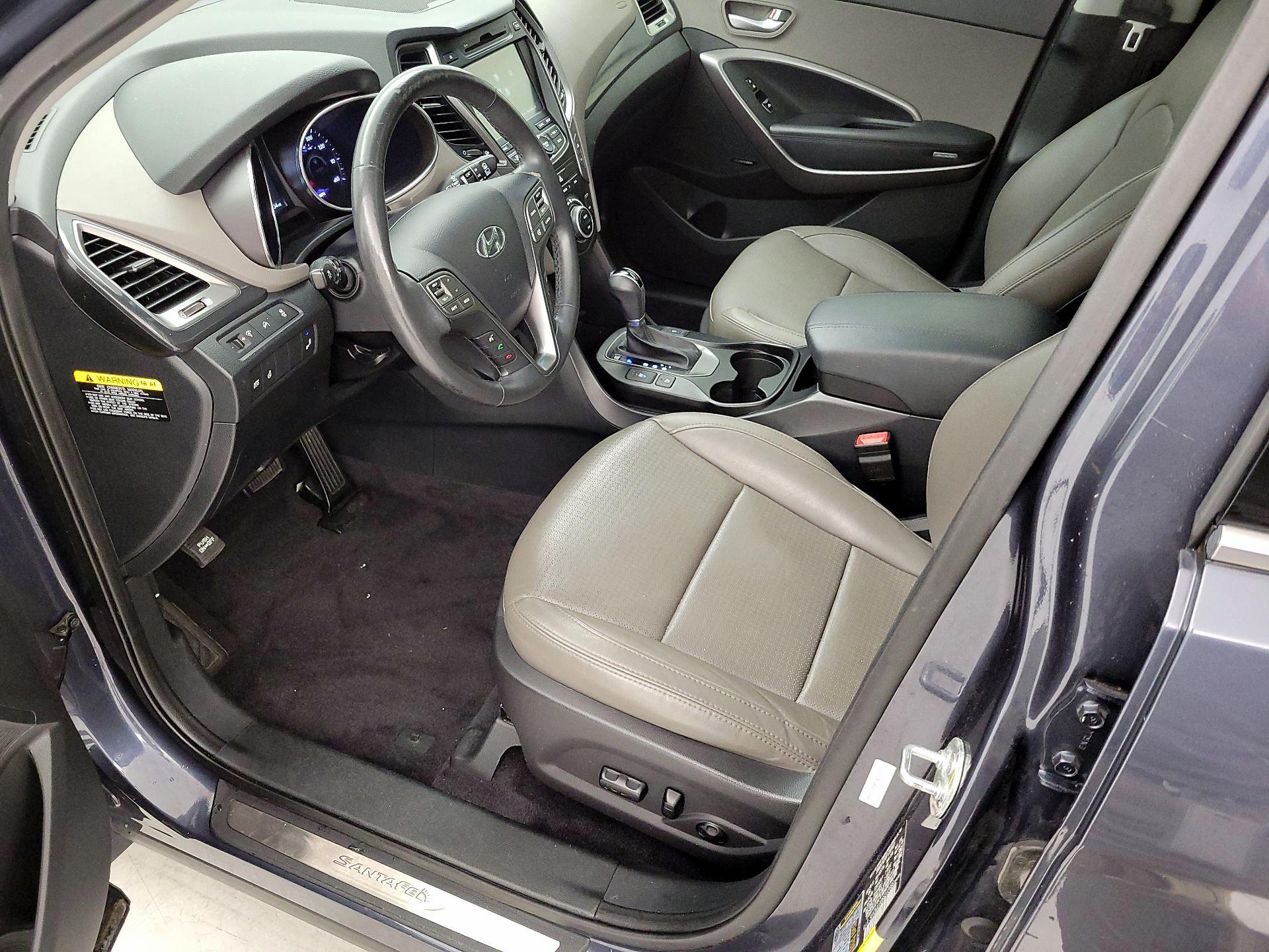 Thumbnail: 2016 Hyundai Santa Fe - 11
