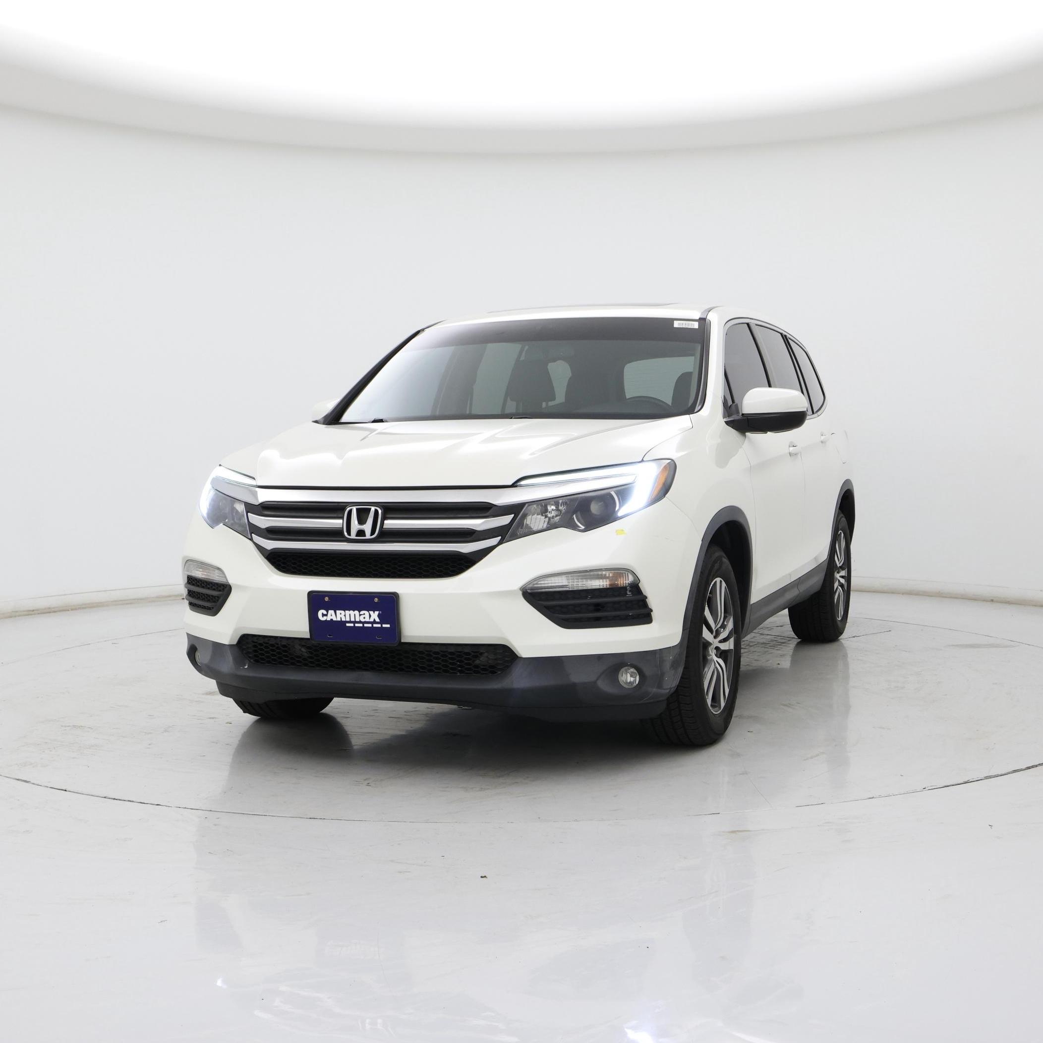 Thumbnail: 2017 Honda Pilot - 4