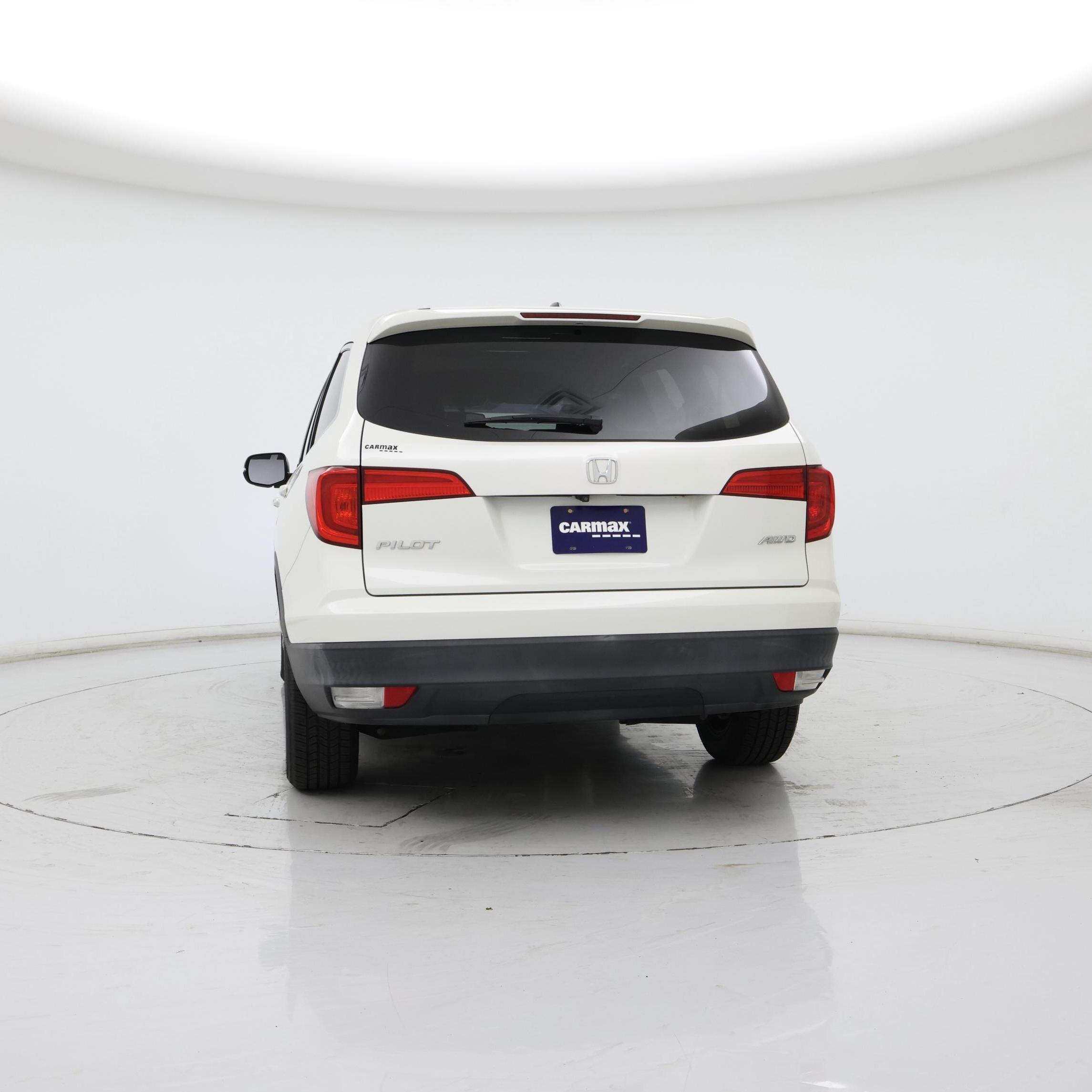 Thumbnail: 2017 Honda Pilot - 6