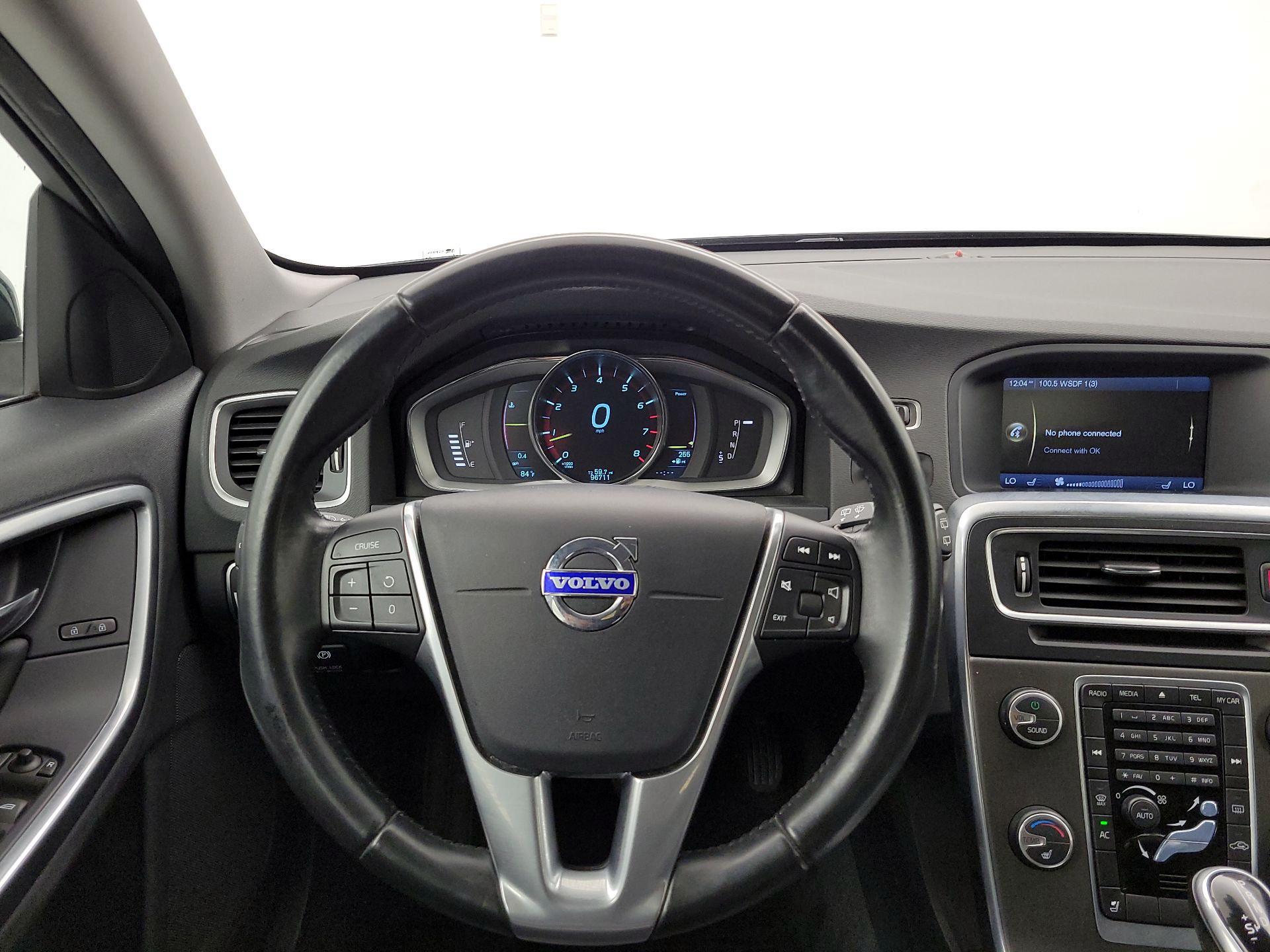 Thumbnail: 2015 Volvo V60 - 10