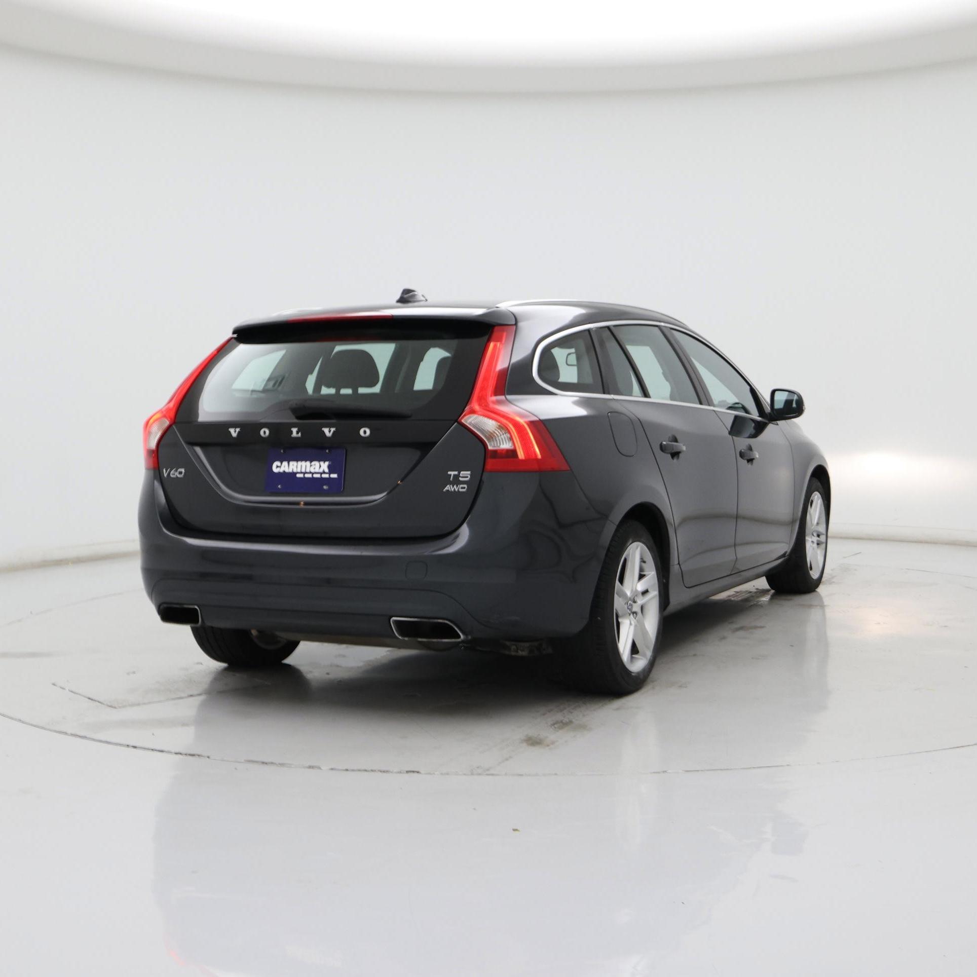 Thumbnail: 2015 Volvo V60 - 8