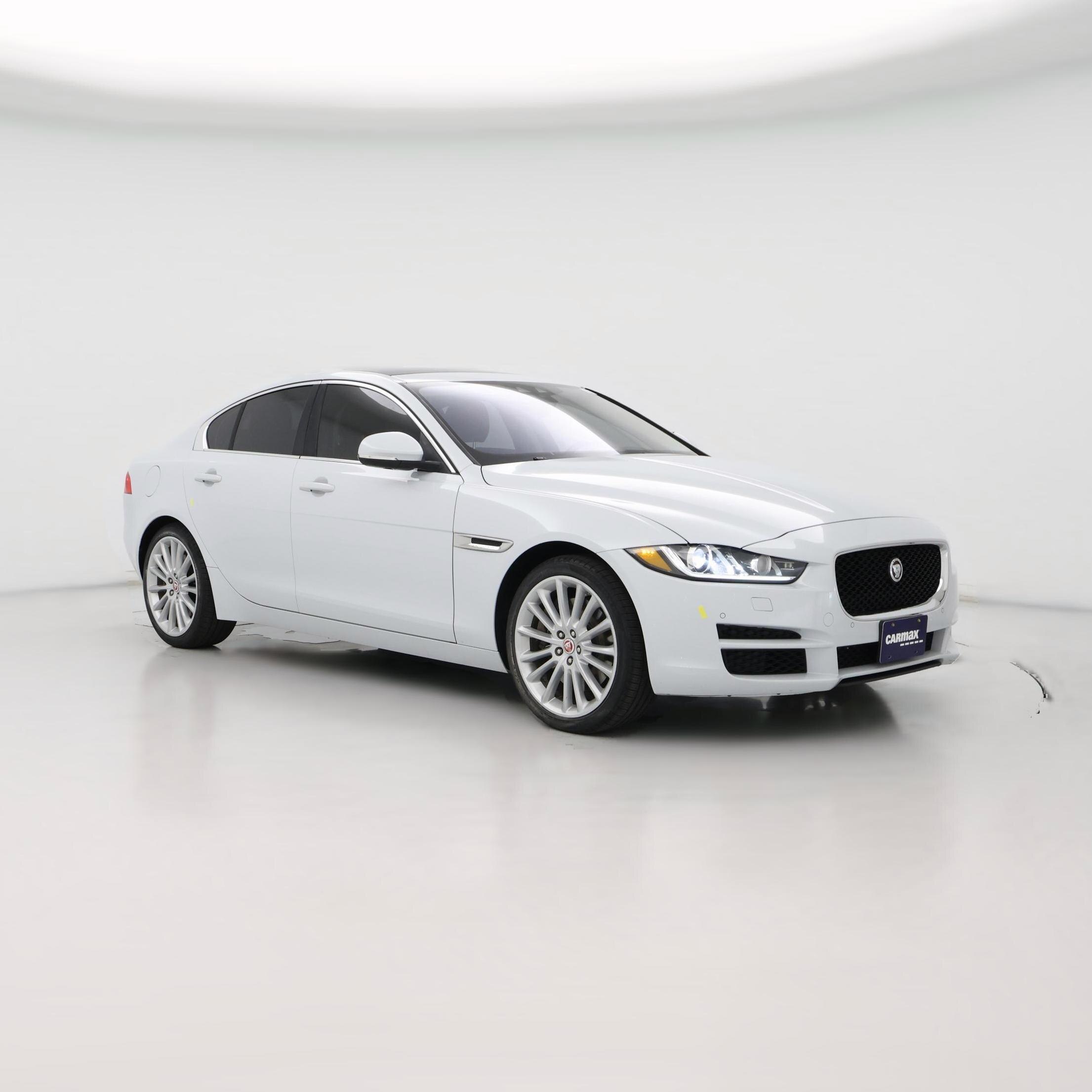 Thumbnail: 2018 Jaguar XE - 1