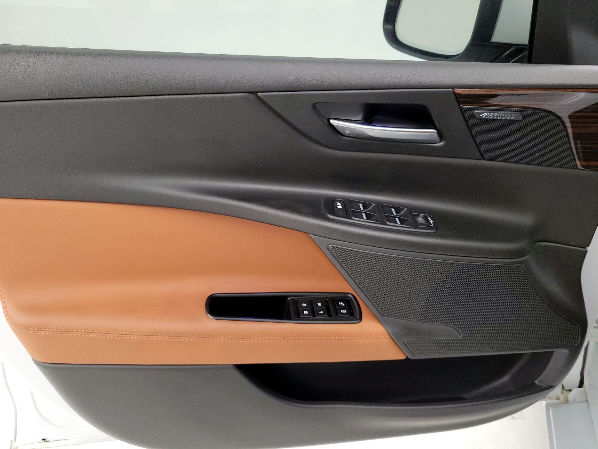 Thumbnail: 2018 Jaguar XE - 12