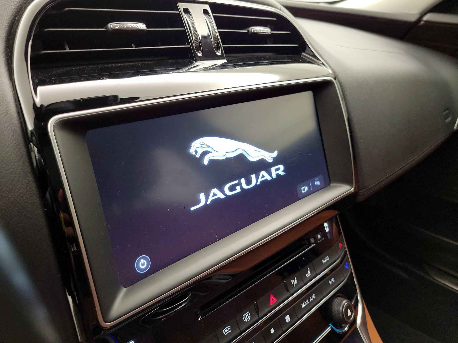 Thumbnail: 2018 Jaguar XE - 13