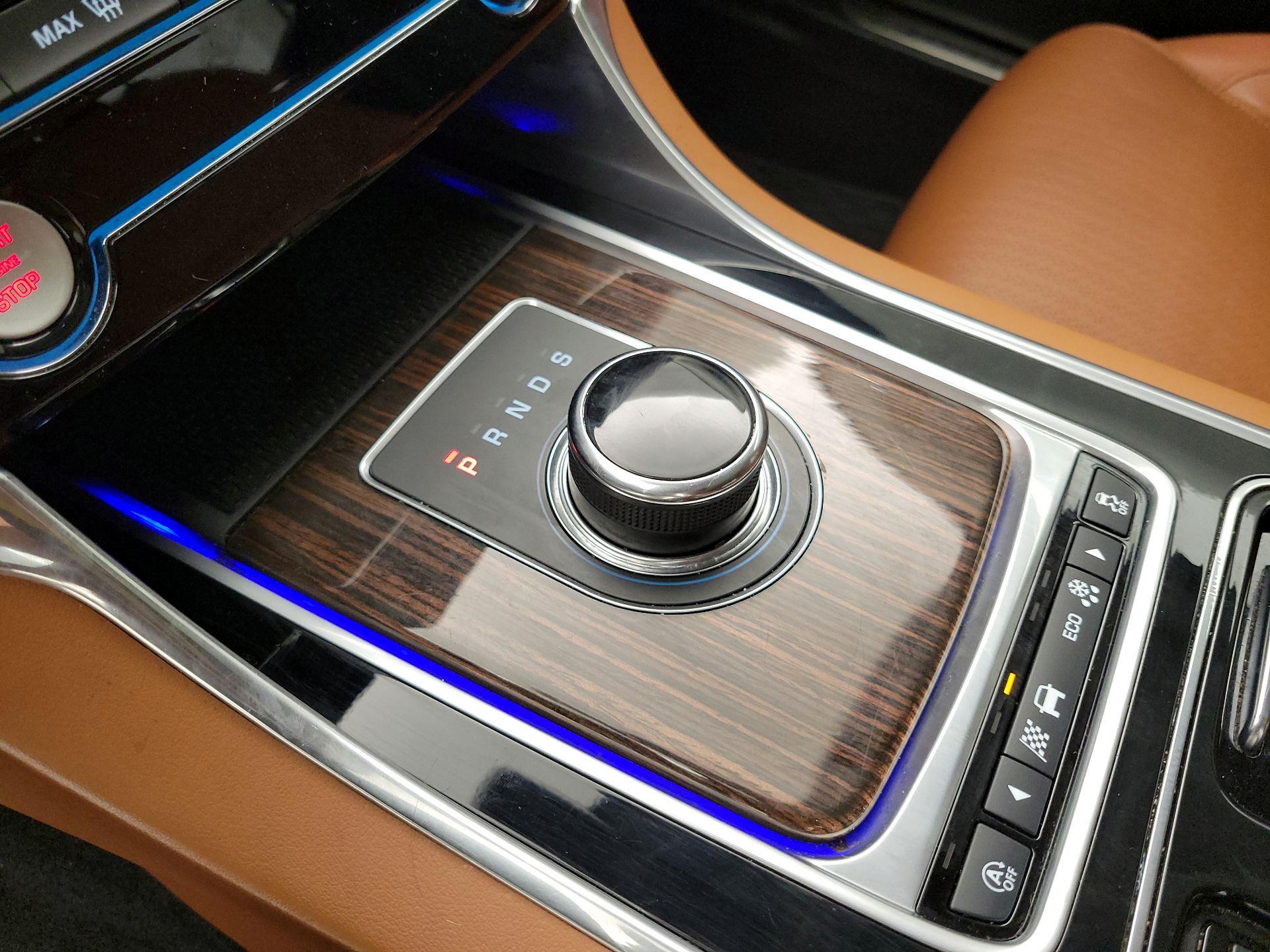 Thumbnail: 2018 Jaguar XE - 15