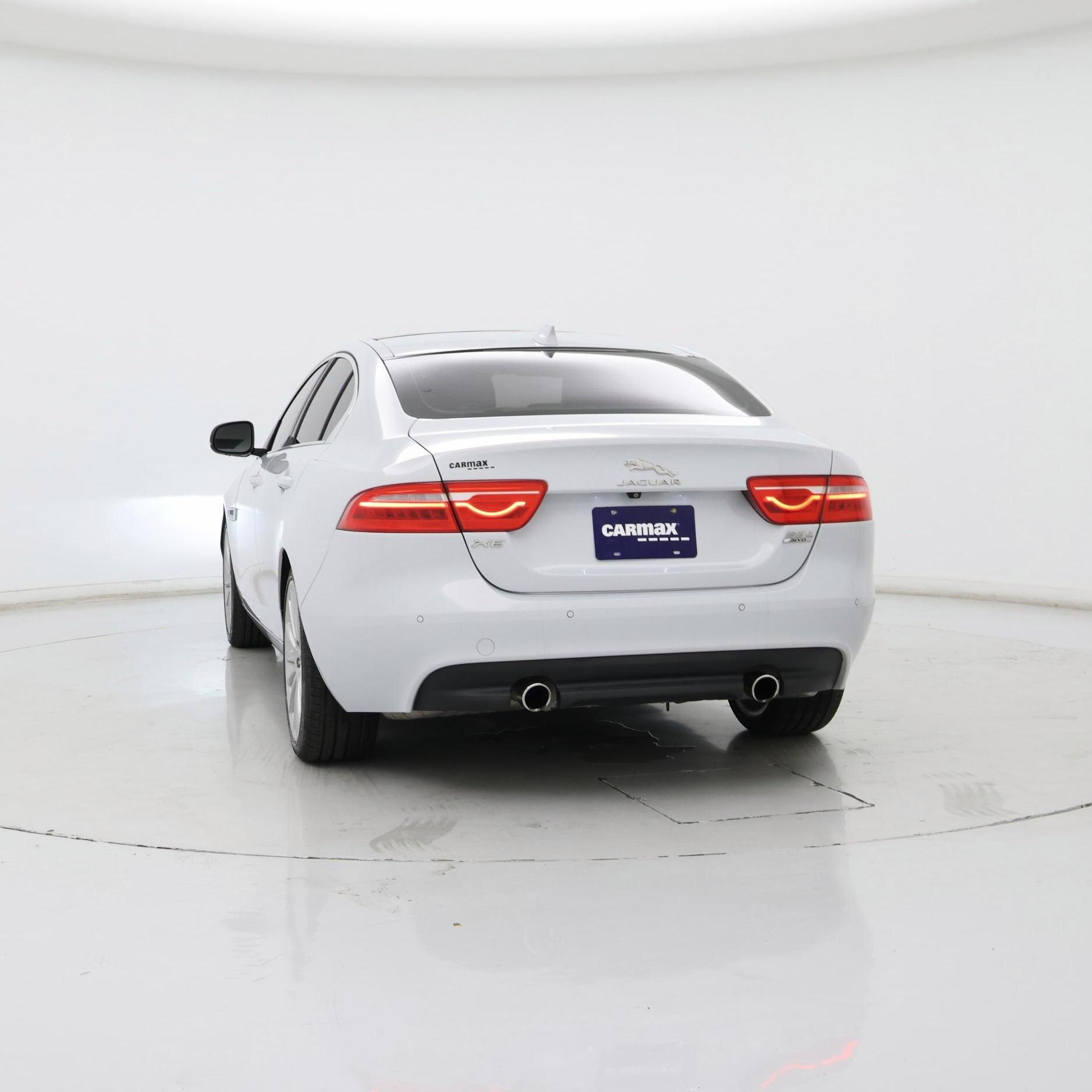 Thumbnail: 2018 Jaguar XE - 6