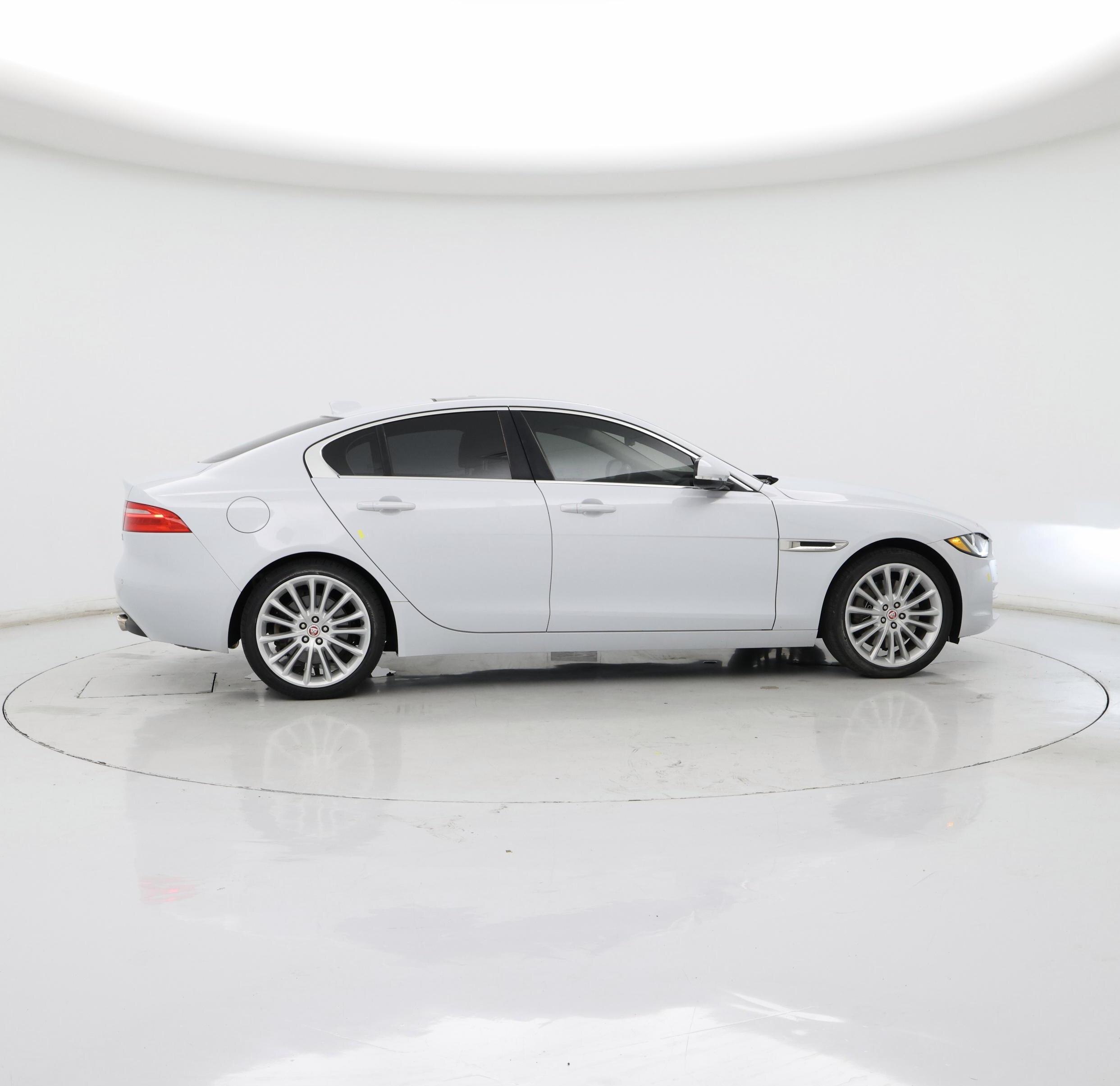 Thumbnail: 2018 Jaguar XE - 7