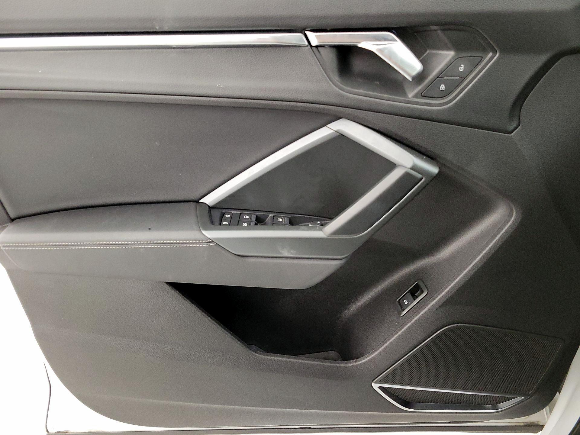 Thumbnail: 2021 Audi Q3 - 12