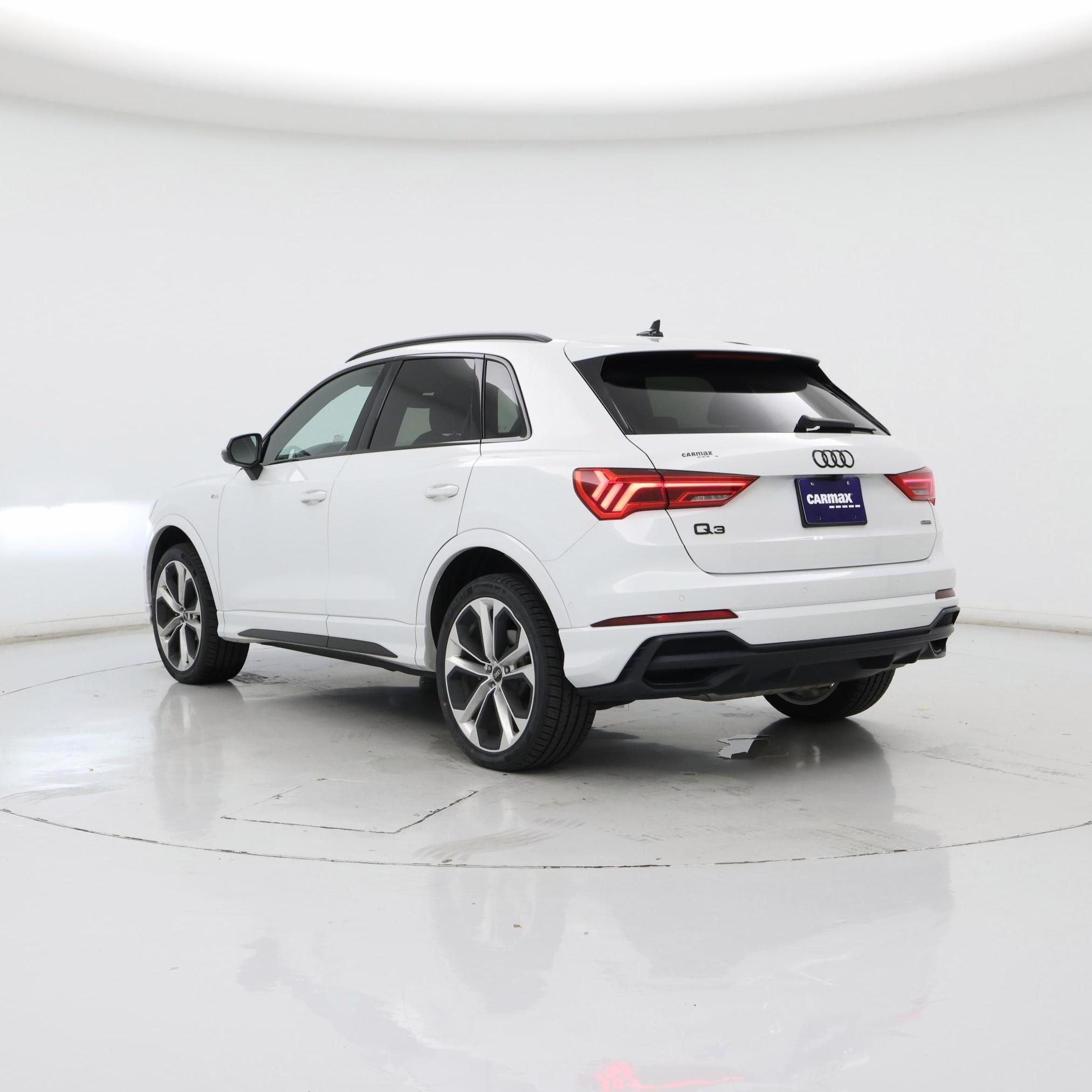 Thumbnail: 2021 Audi Q3 - 2