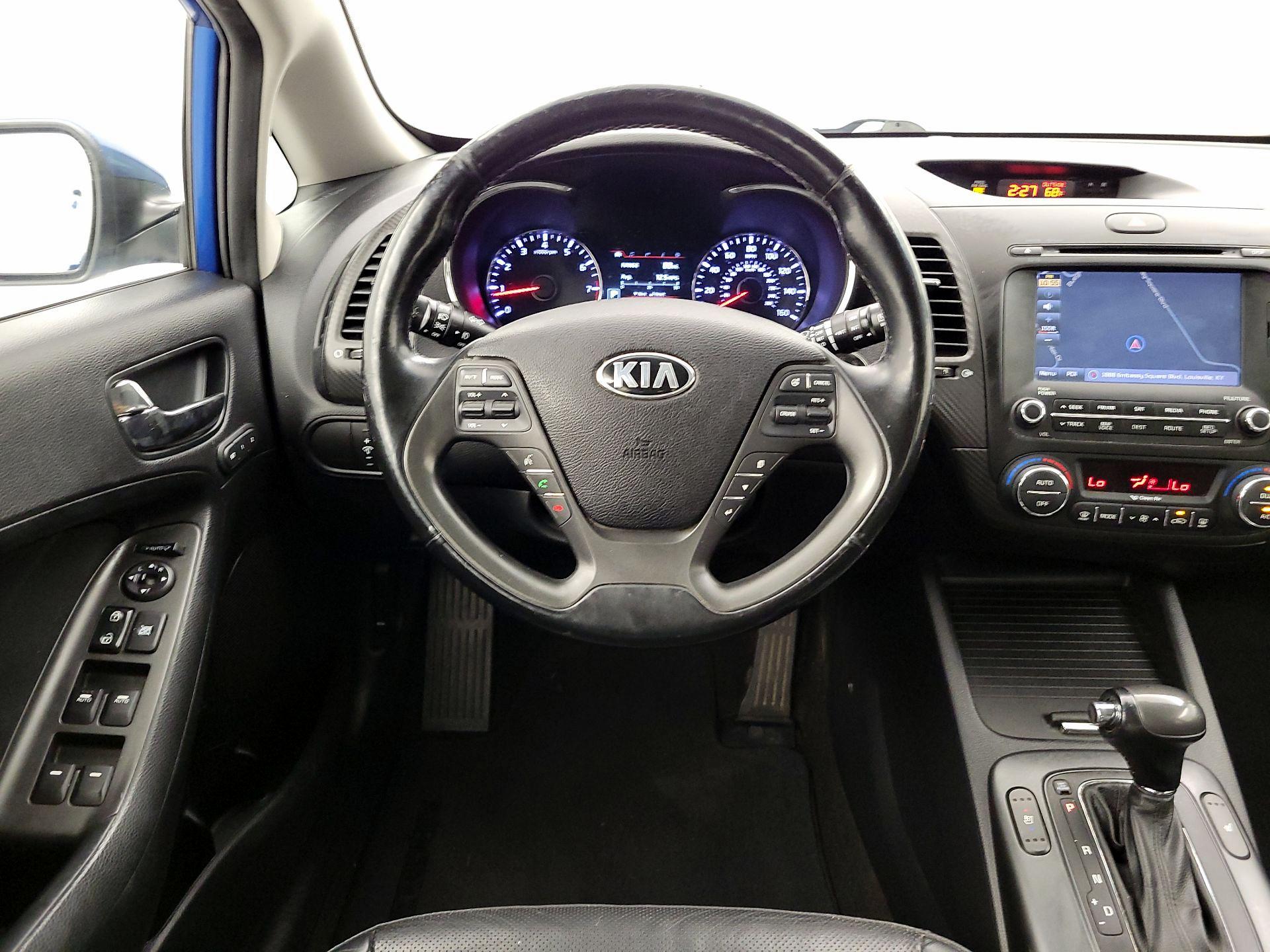 Thumbnail: 2015 Kia Forte - 10