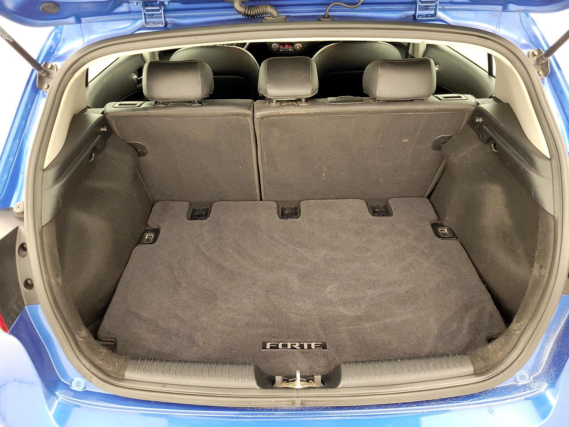 Thumbnail: 2015 Kia Forte - 16