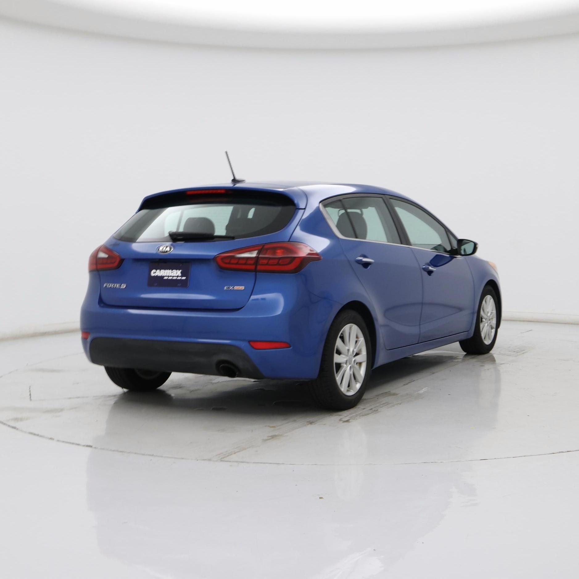 Thumbnail: 2015 Kia Forte - 8