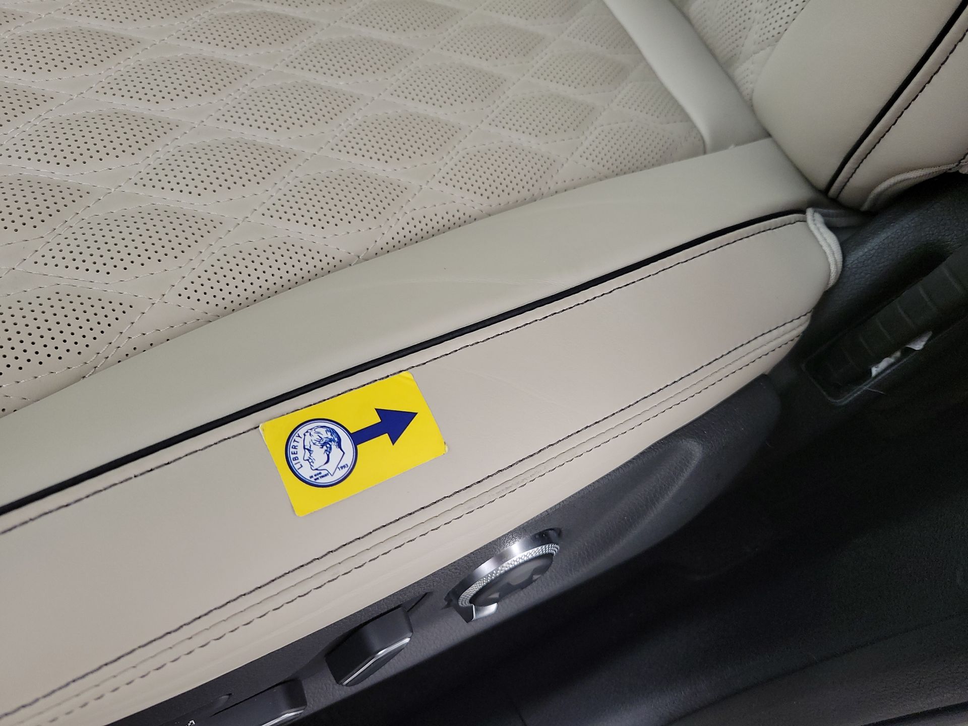 Thumbnail: 2025 Genesis GV70 - 19