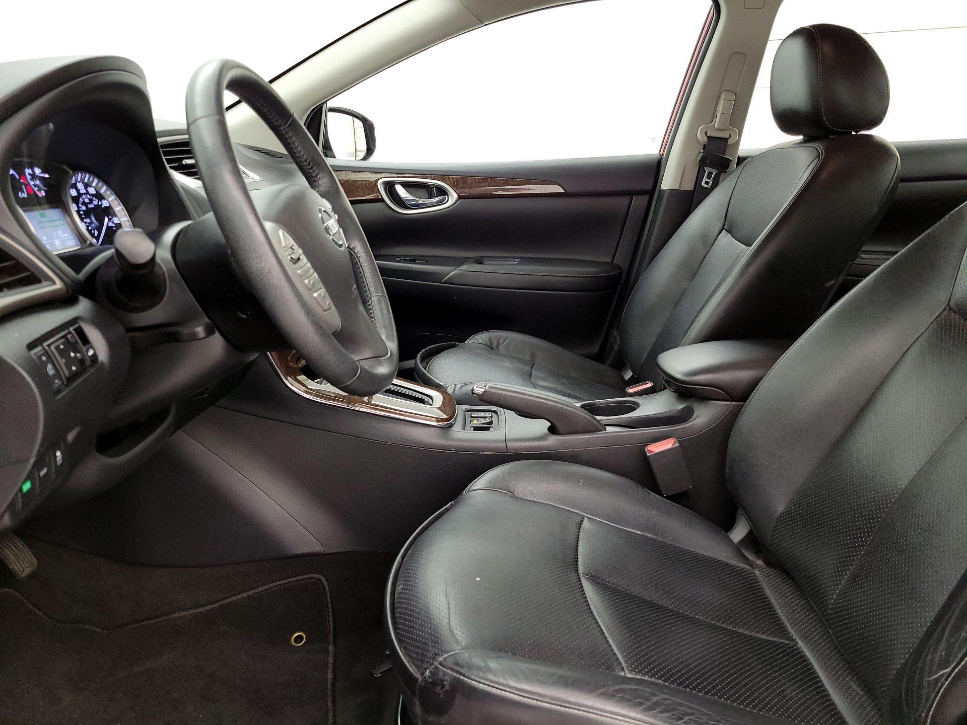 Thumbnail: 2014 Nissan Sentra - 11