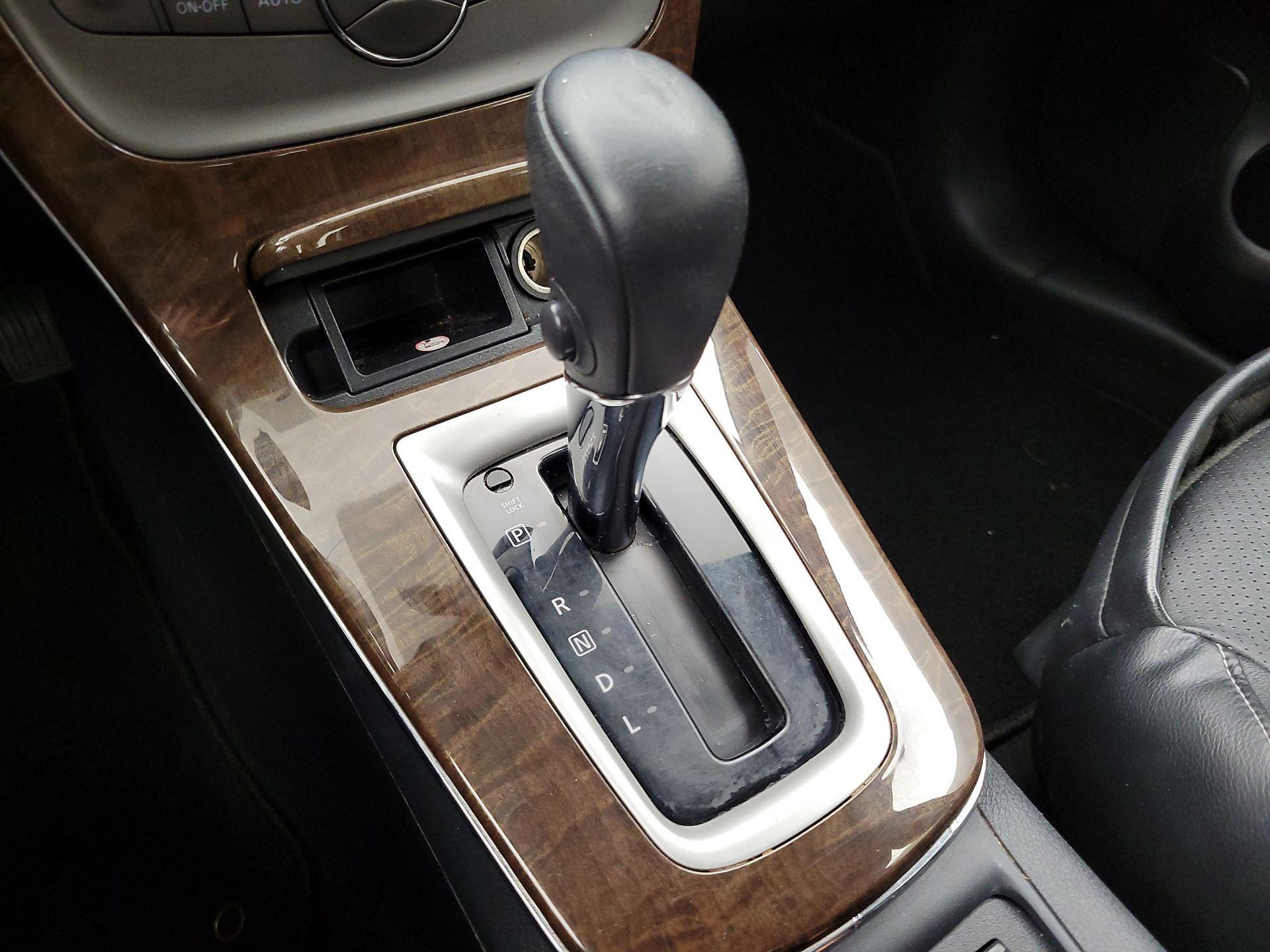 Thumbnail: 2014 Nissan Sentra - 16