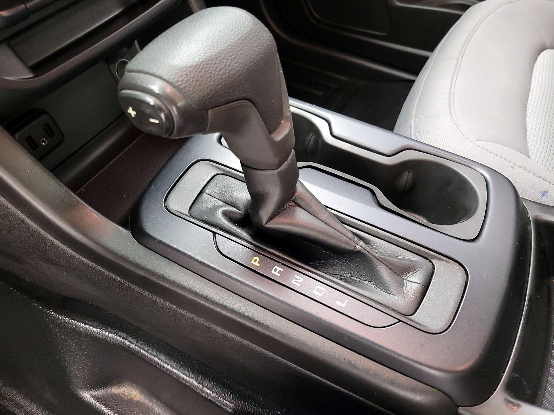Thumbnail: 2019 Chevrolet Colorado - 15
