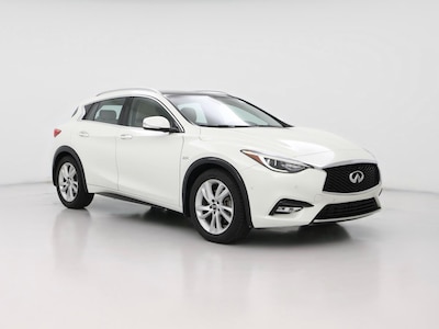 White 2017 Infiniti QX30 Premium