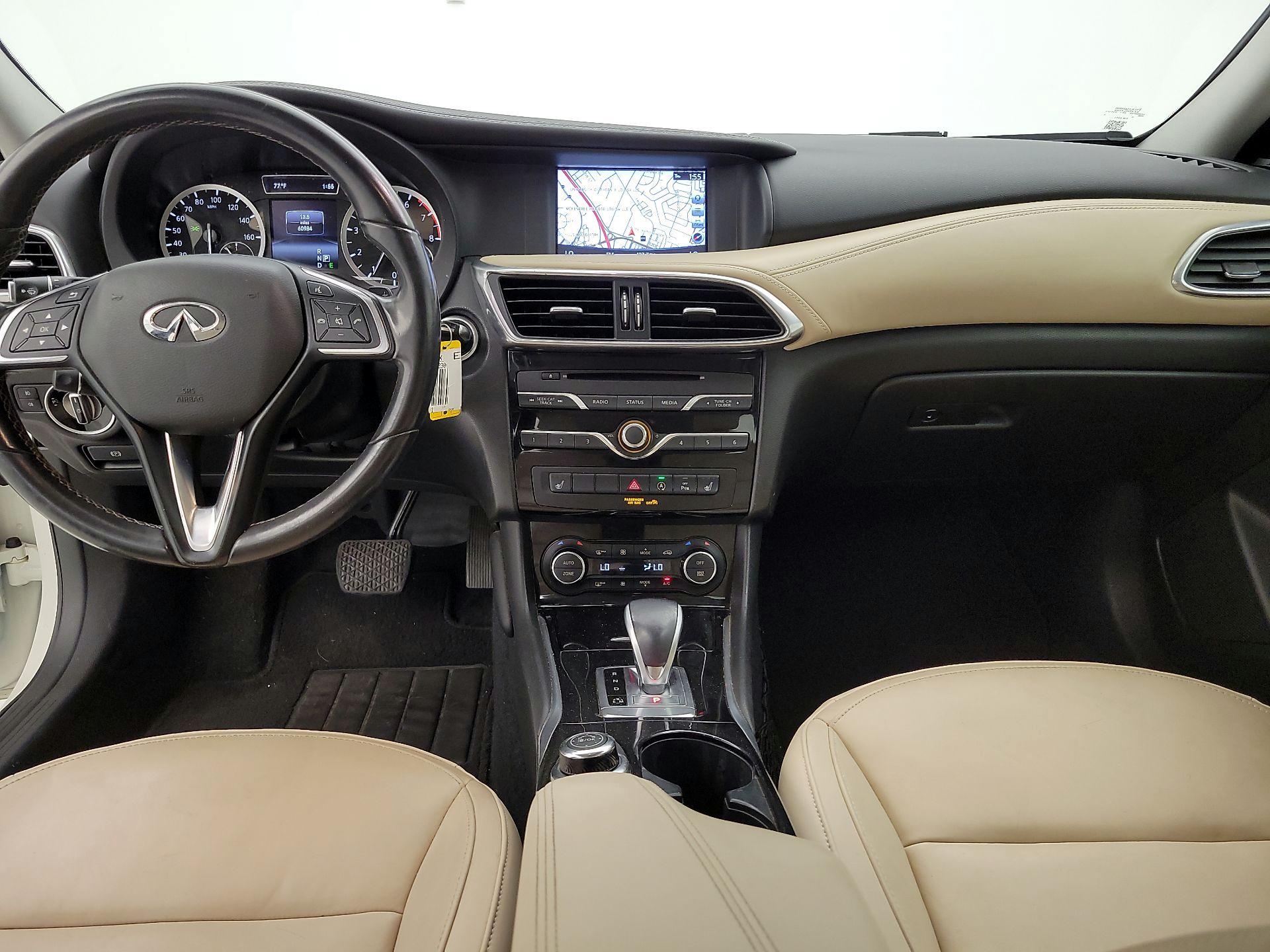 Thumbnail: 2017 INFINITI QX30 - 9