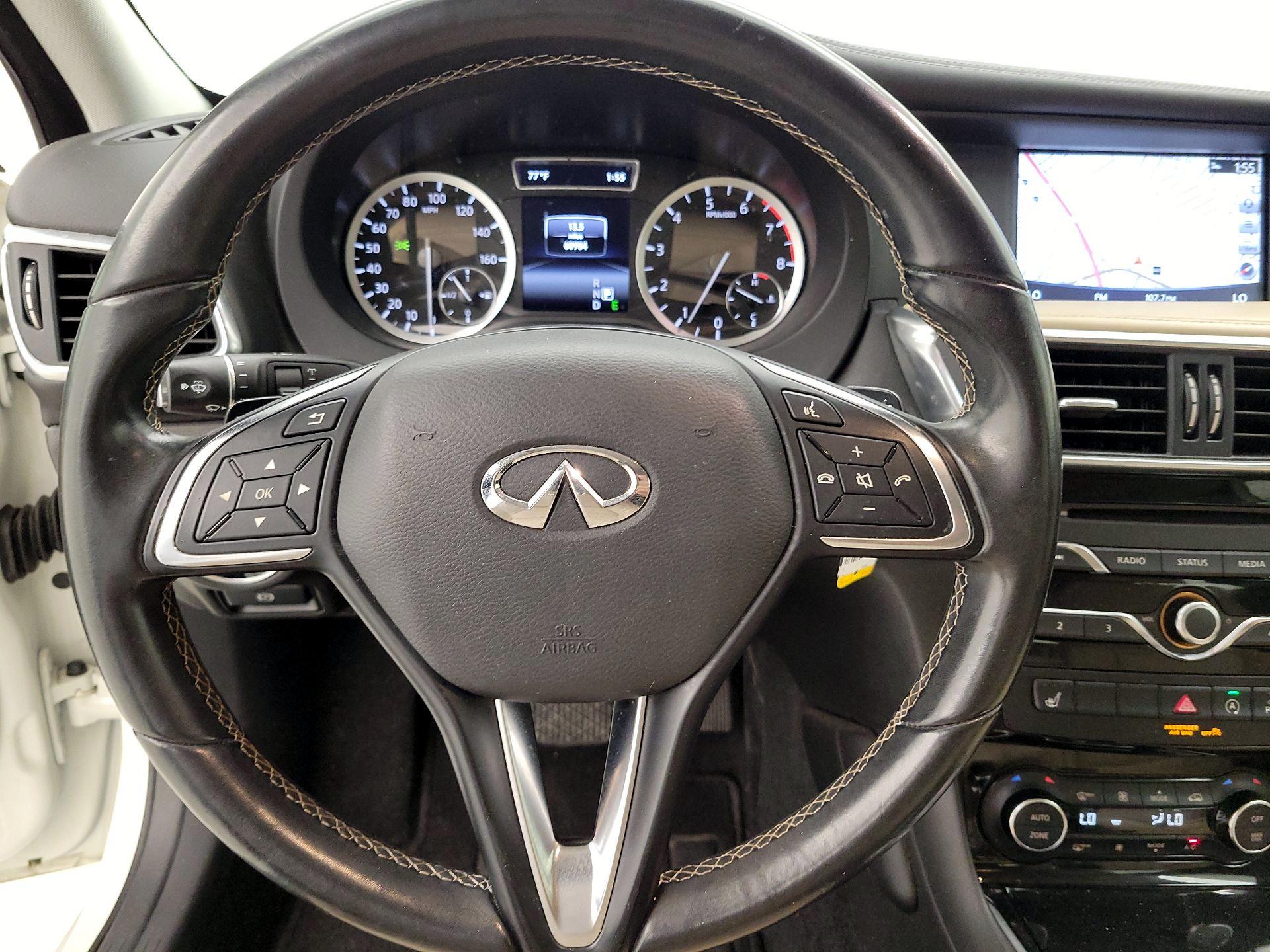 Thumbnail: 2017 INFINITI QX30 - 10