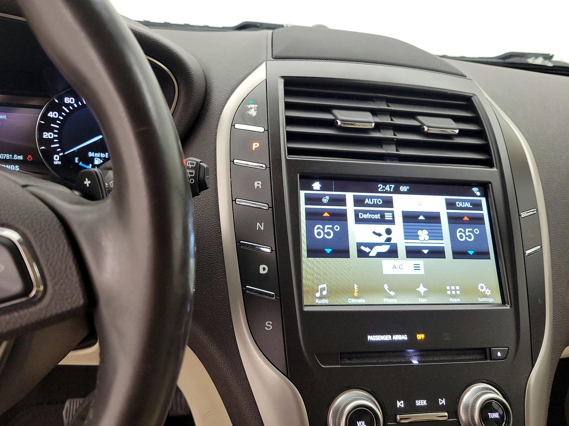 Thumbnail: 2016 Lincoln MKC - 16