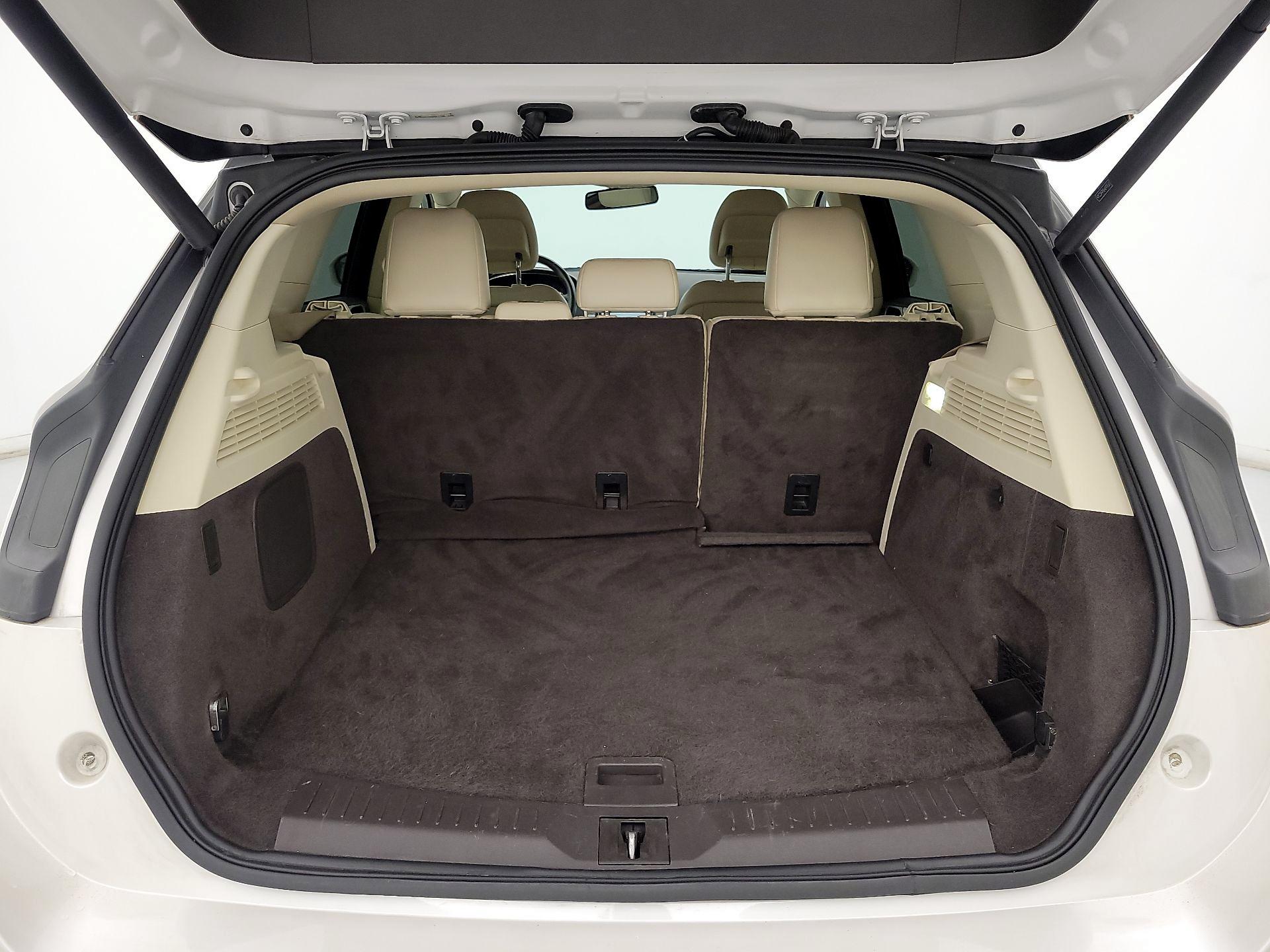 Thumbnail: 2016 Lincoln MKC - 18