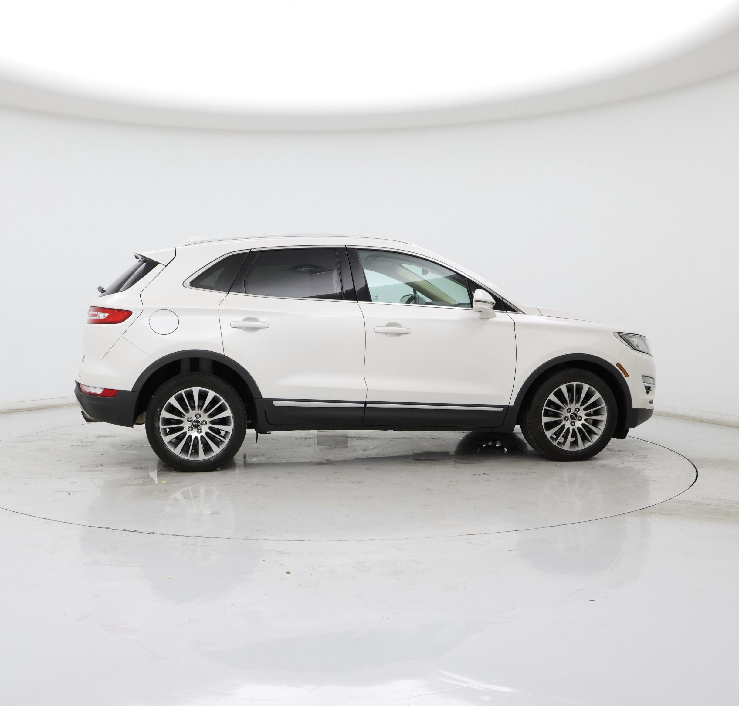 Thumbnail: 2016 Lincoln MKC - 7