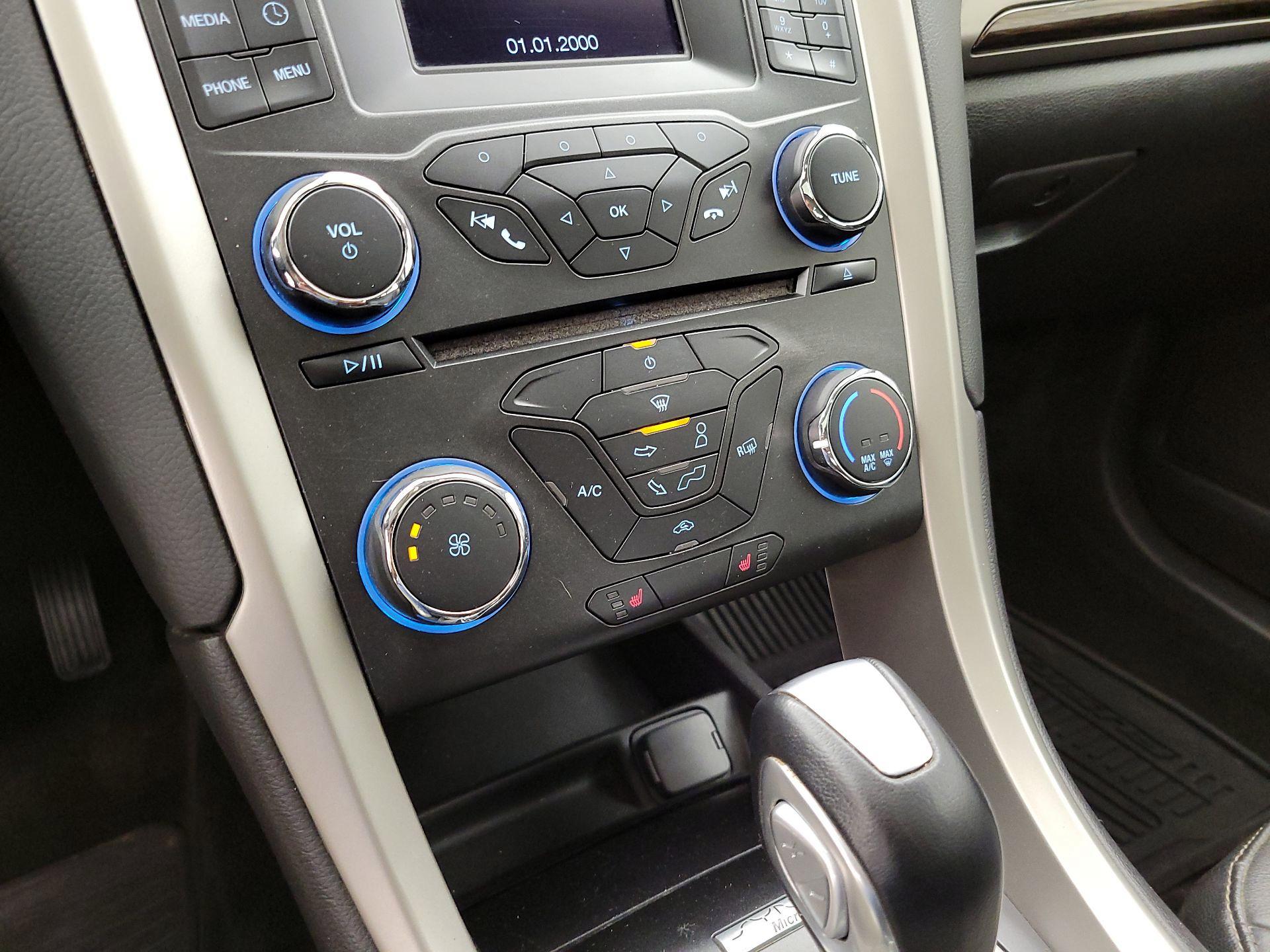 Thumbnail: 2015 Ford Fusion - 14