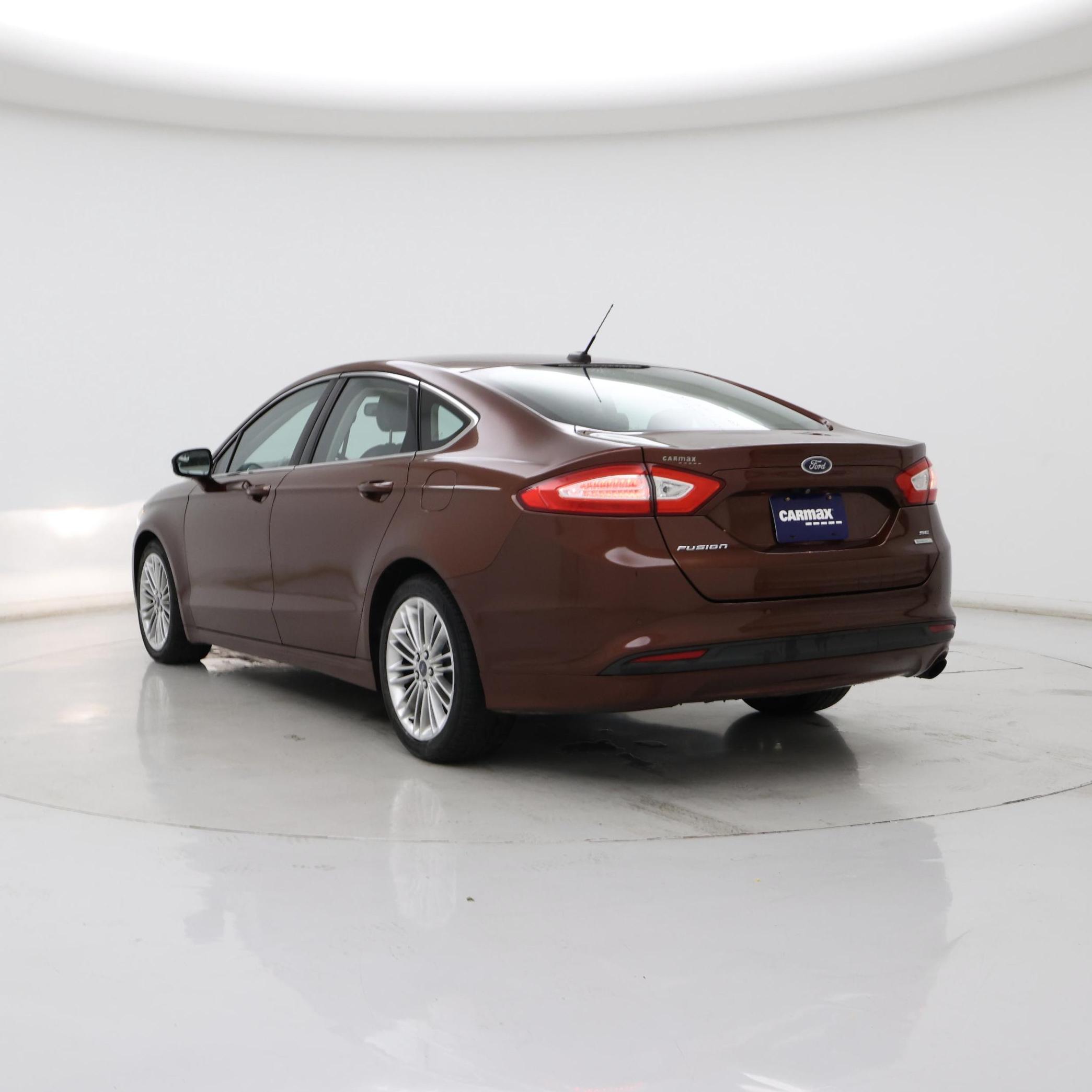 Thumbnail: 2015 Ford Fusion - 2
