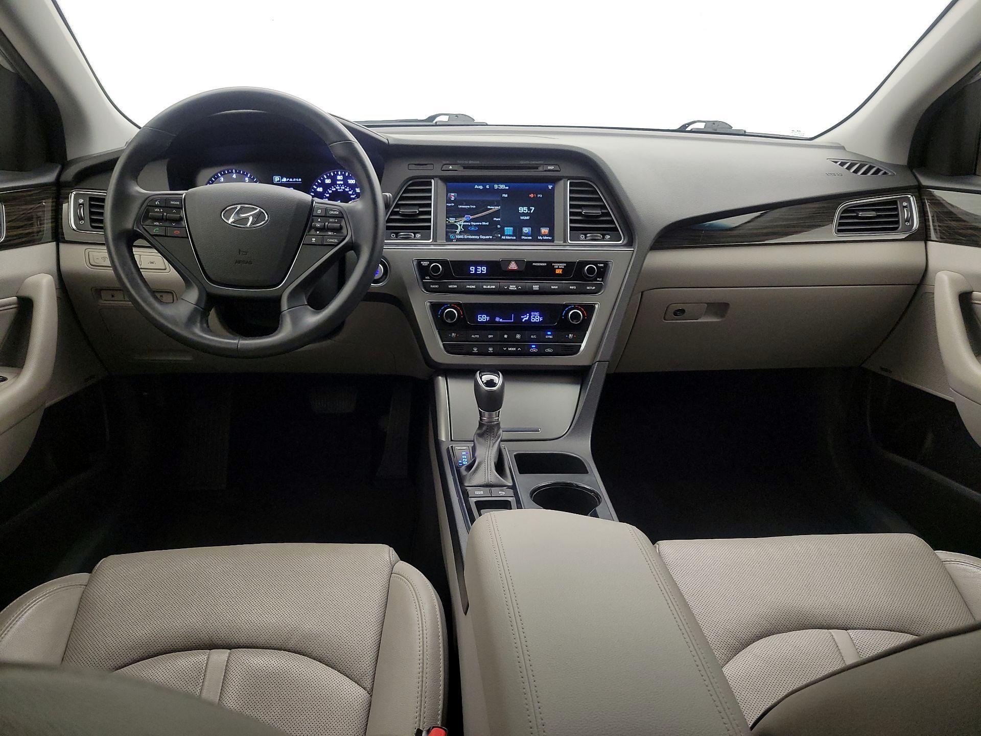 Thumbnail: 2017 Hyundai Sonata - 9
