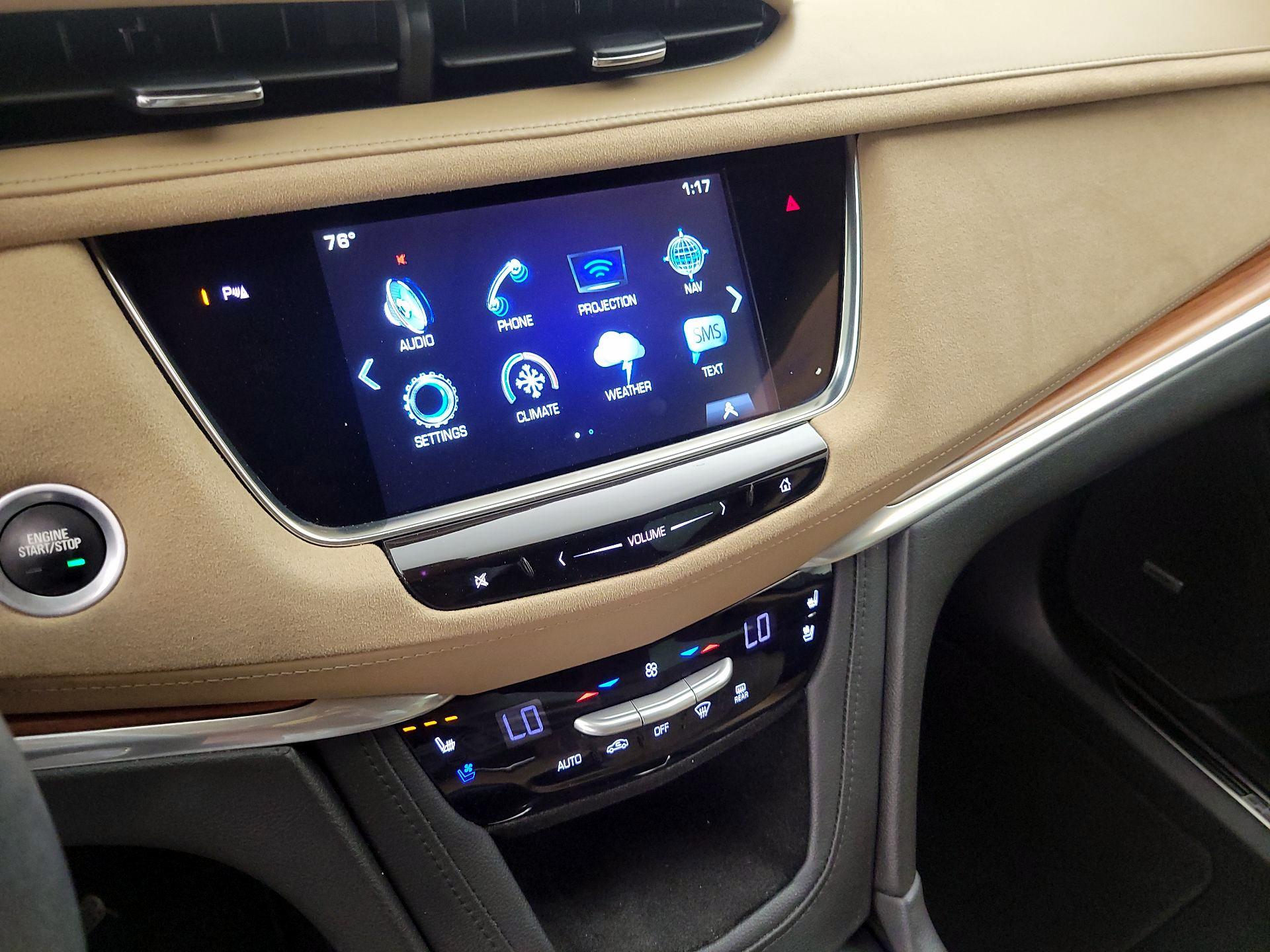 Thumbnail: 2017 Cadillac XT5 - 13
