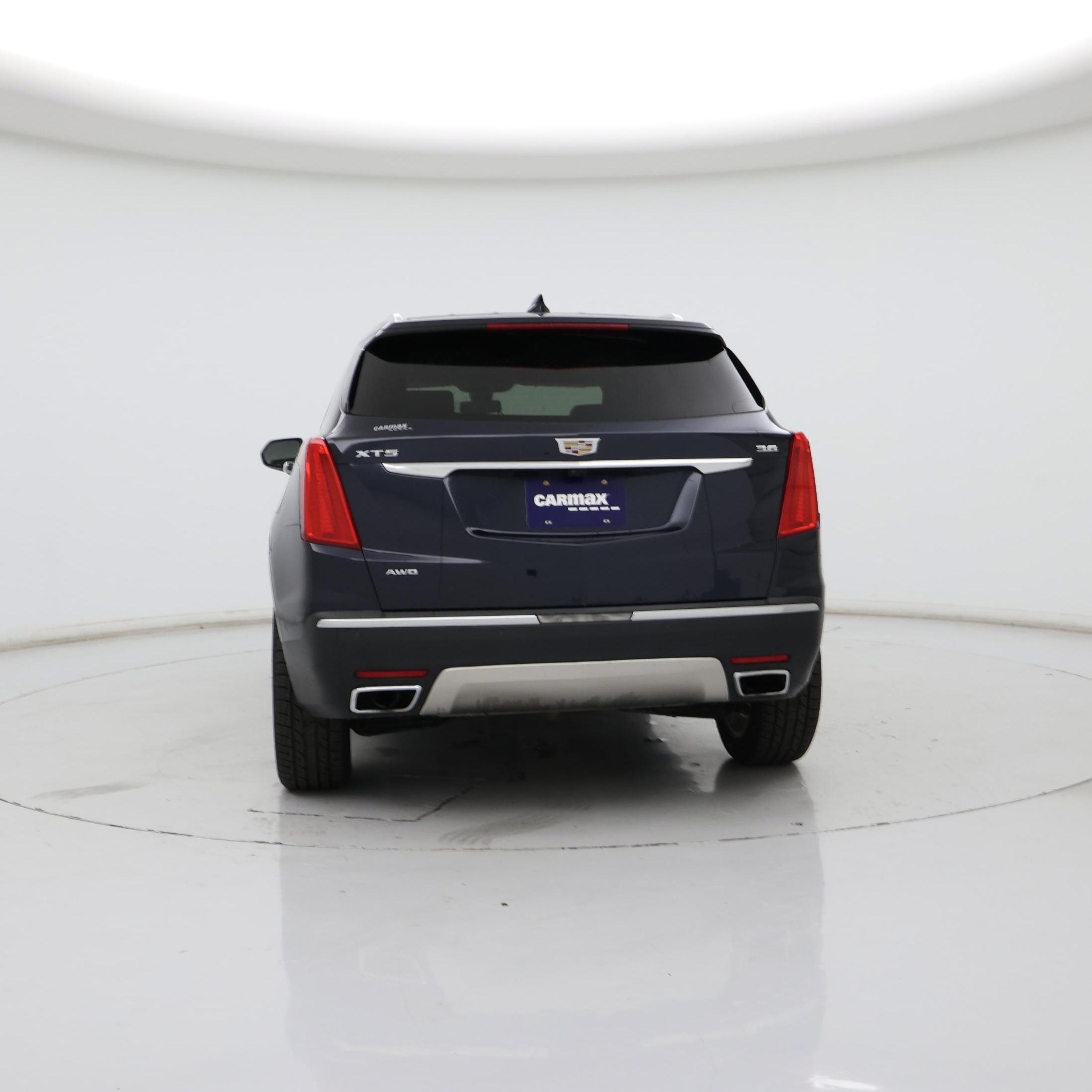 Thumbnail: 2017 Cadillac XT5 - 6
