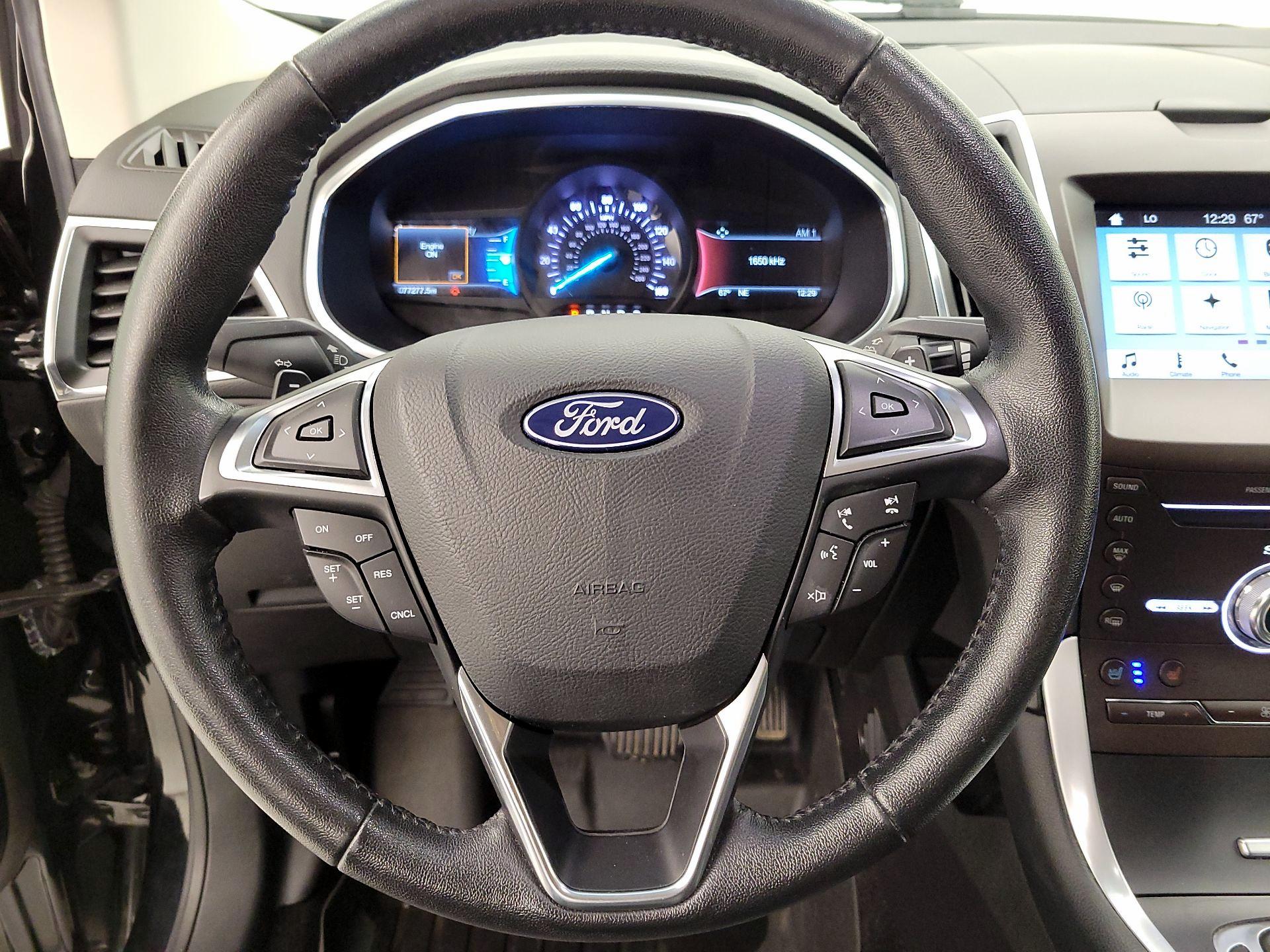 Thumbnail: 2018 Ford Edge - 10