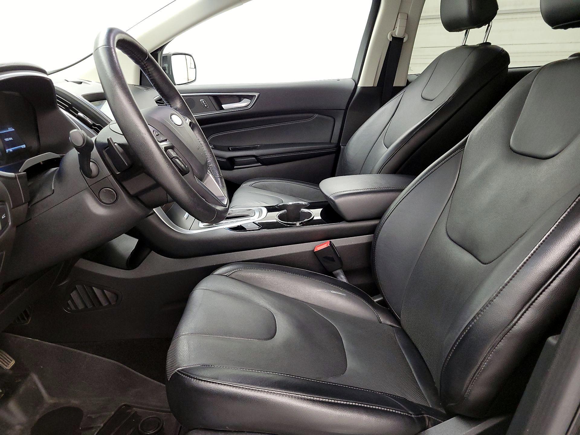 Thumbnail: 2018 Ford Edge - 11