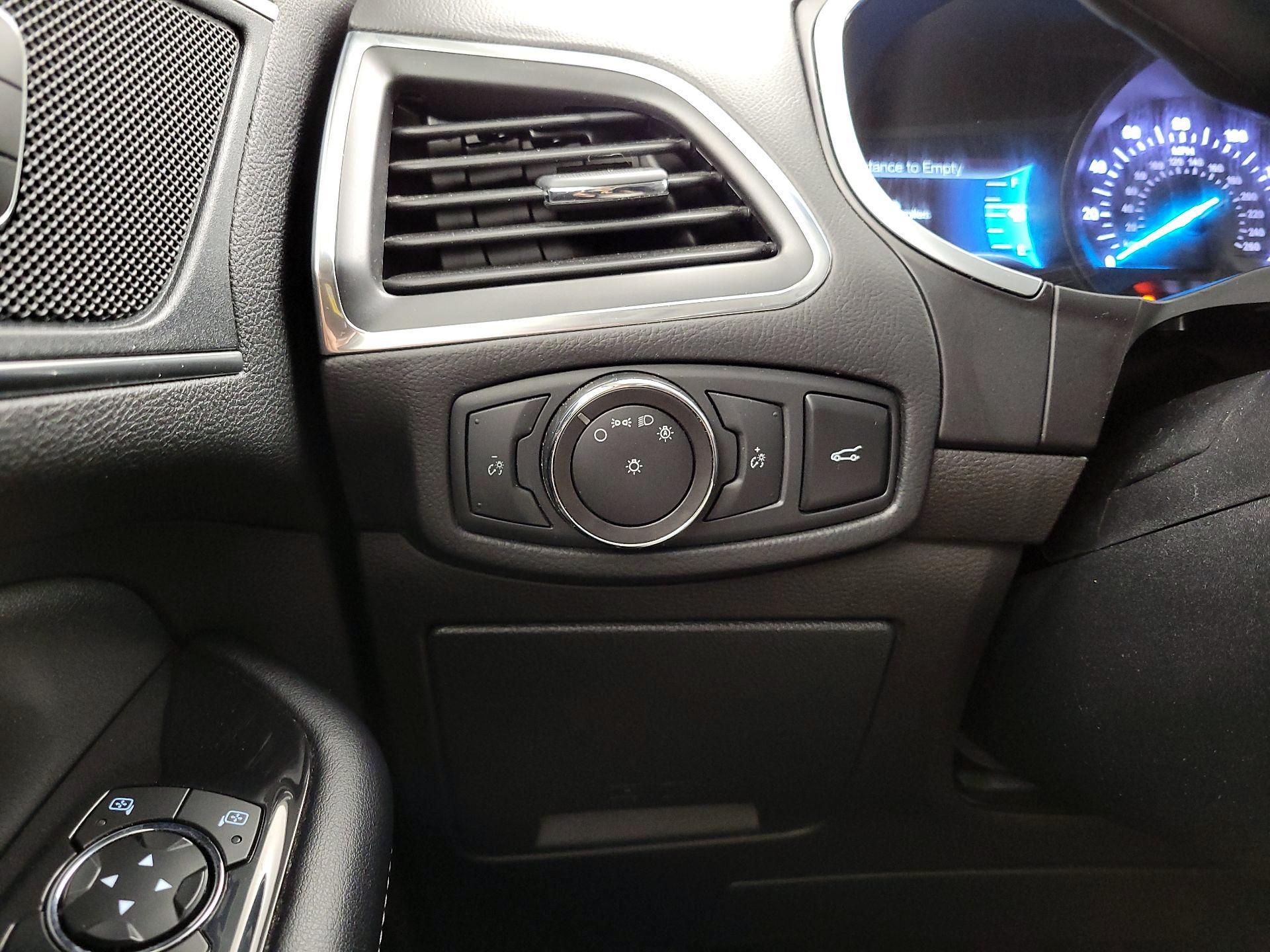 Thumbnail: 2018 Ford Edge - 13