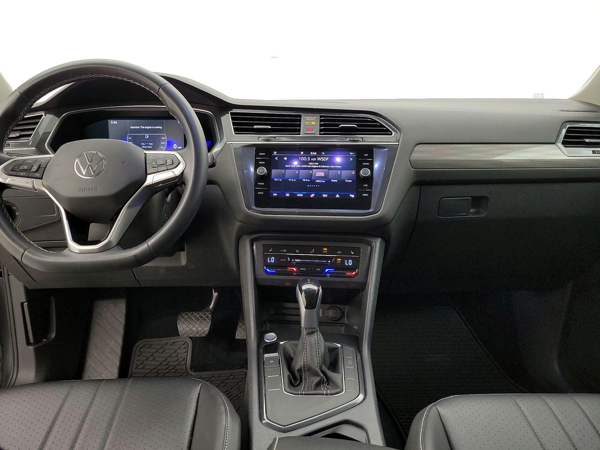 Thumbnail: 2022 Volkswagen Tiguan - 9