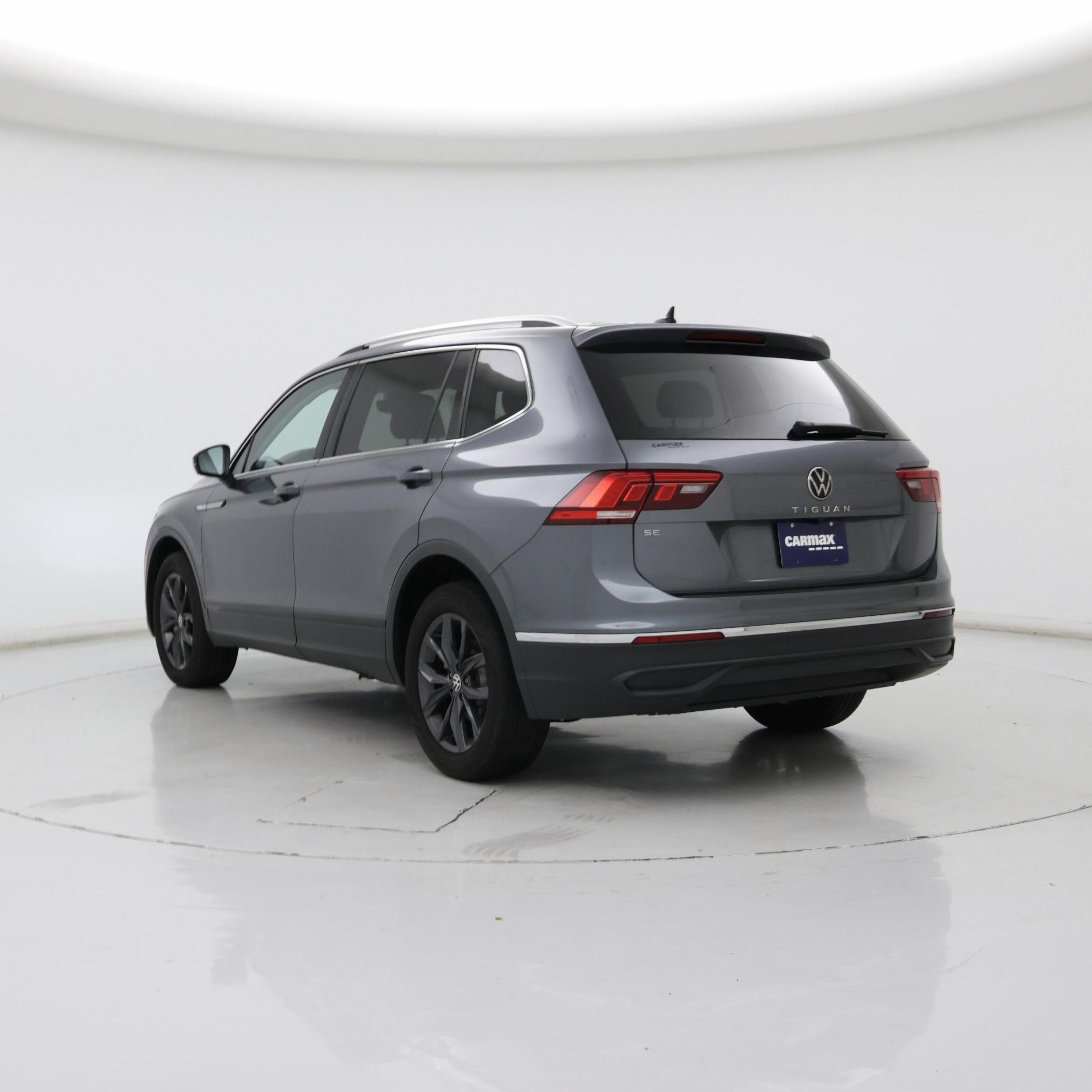 Thumbnail: 2022 Volkswagen Tiguan - 2