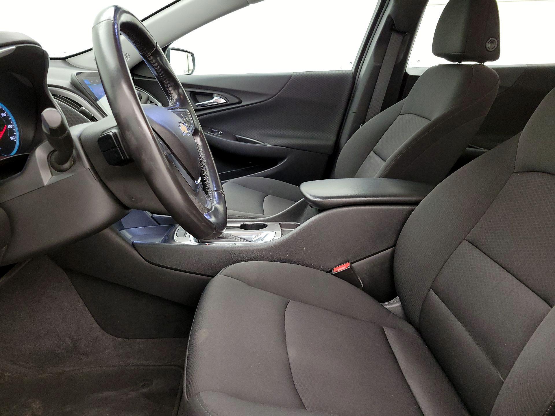 Thumbnail: 2020 Chevrolet Malibu - 11