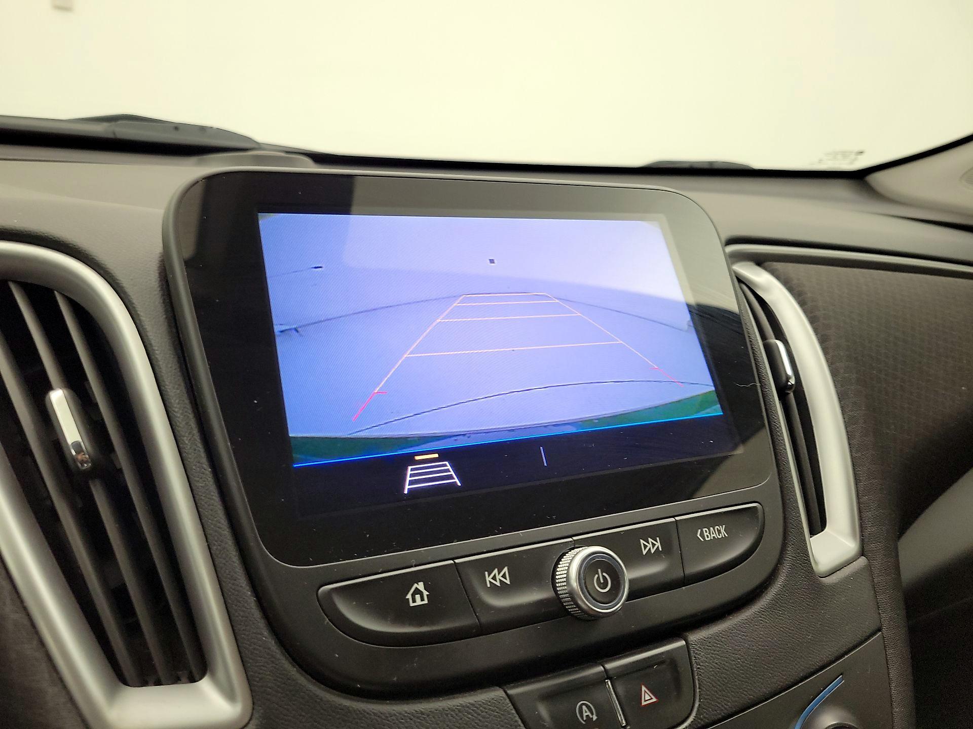 Thumbnail: 2020 Chevrolet Malibu - 14