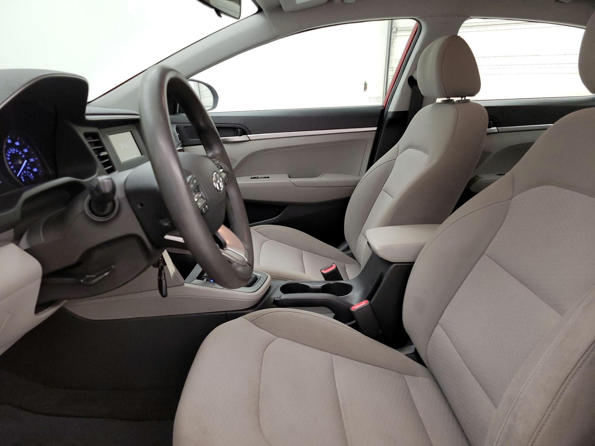 Thumbnail: 2019 Hyundai Elantra - 11
