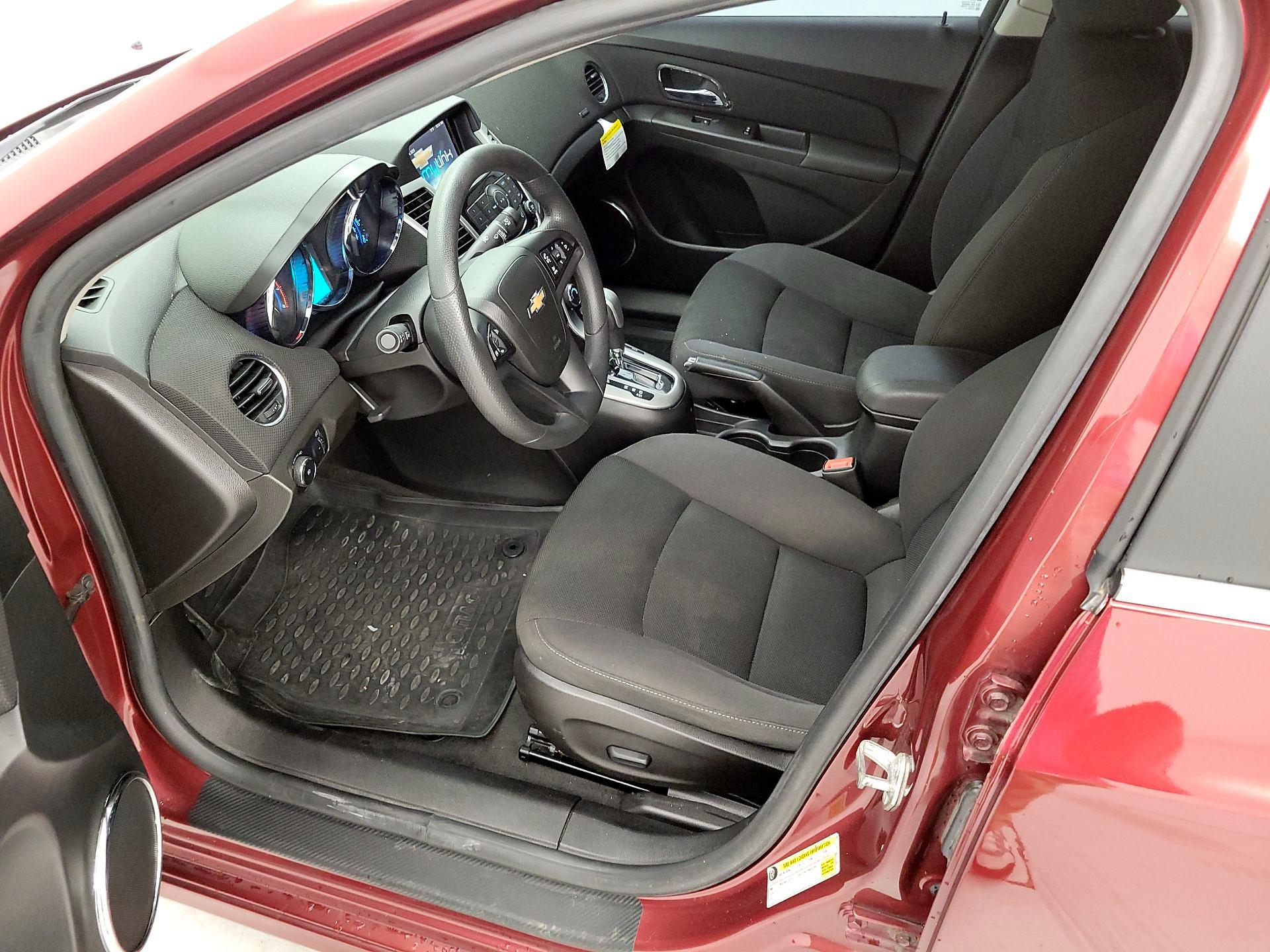 Thumbnail: 2015 Chevrolet Cruze - 11