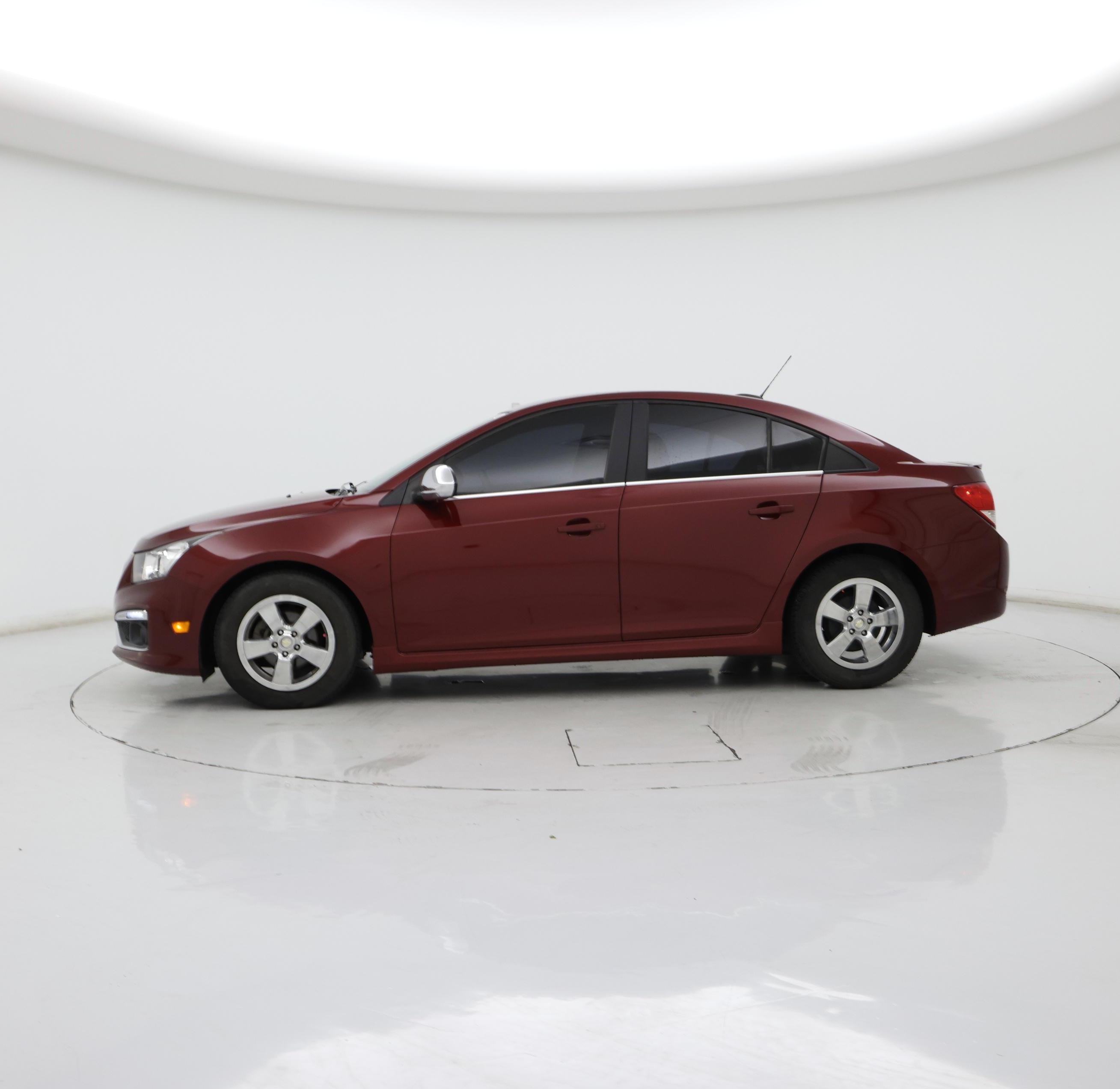 Thumbnail: 2015 Chevrolet Cruze - 3