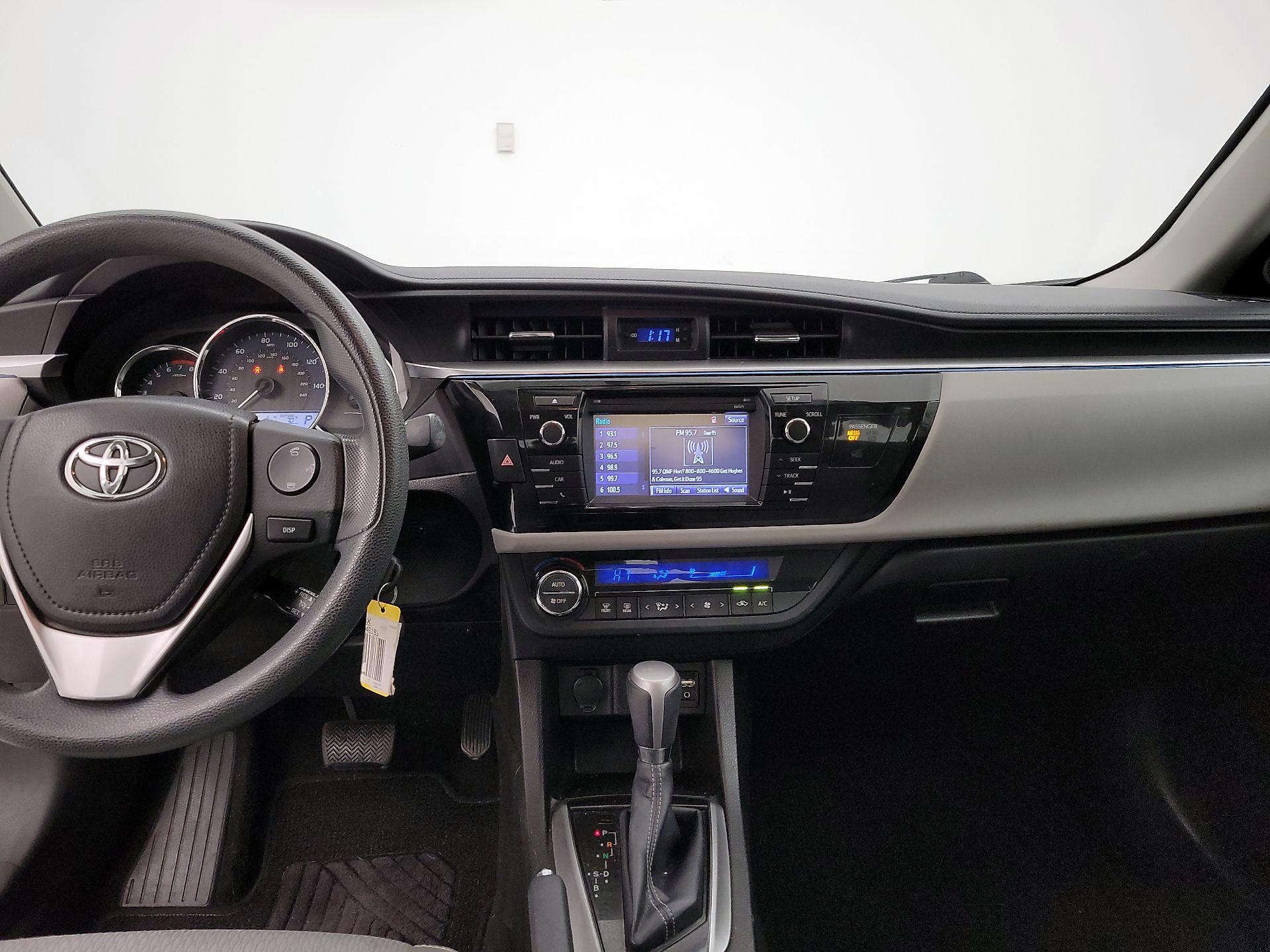 Thumbnail: 2016 Toyota Corolla - 9